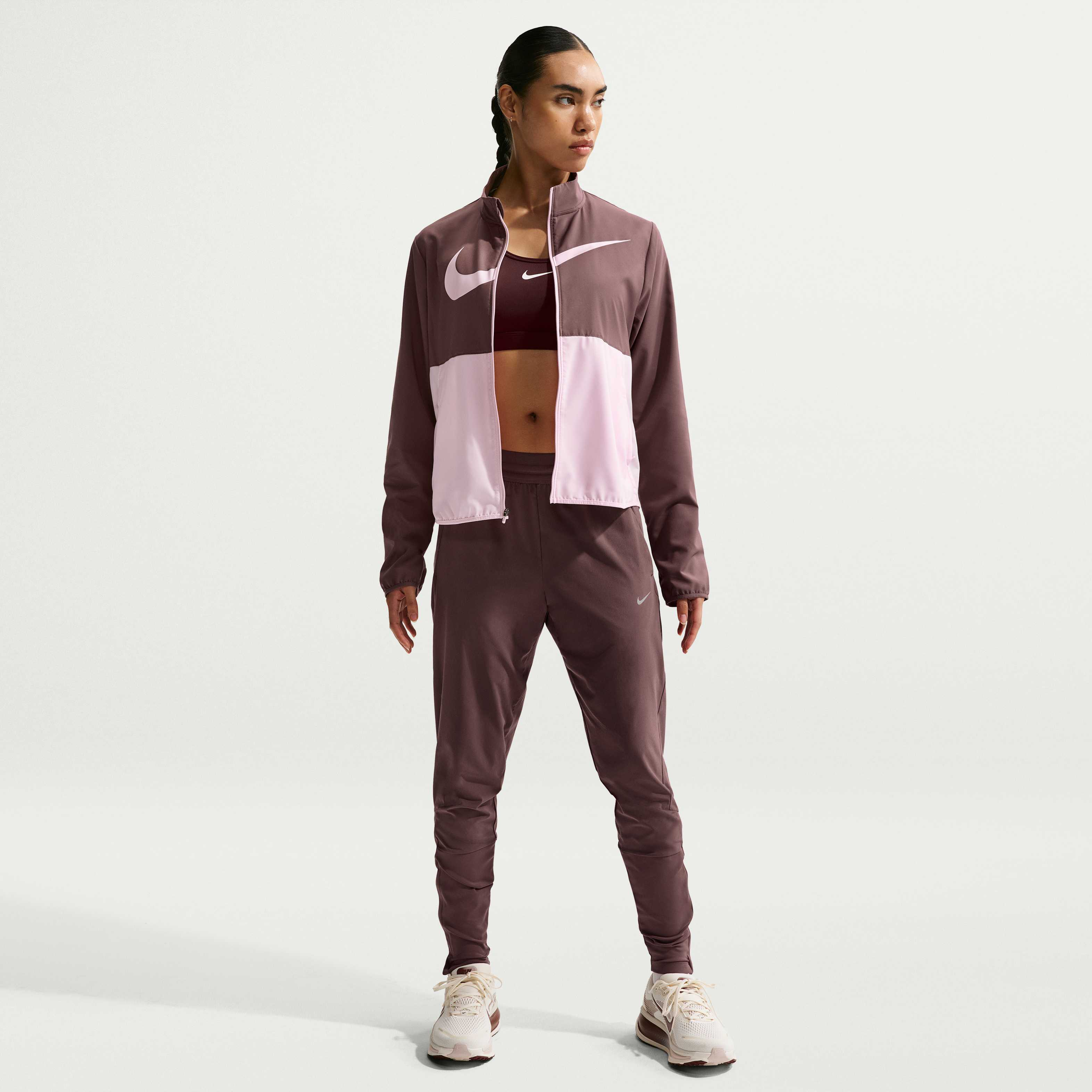 Nike Swift image number 0