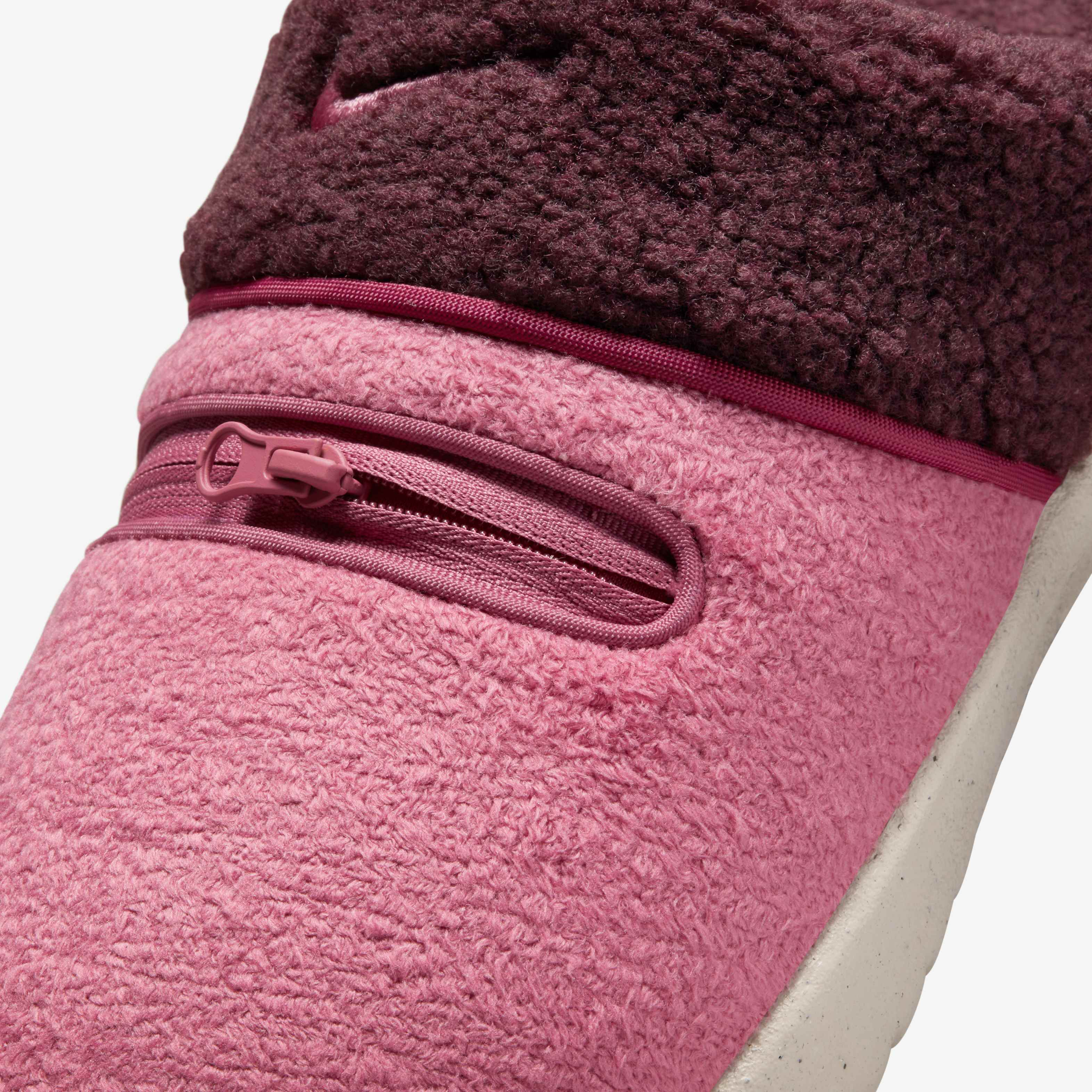 نايكي بورو اس اي image number 6