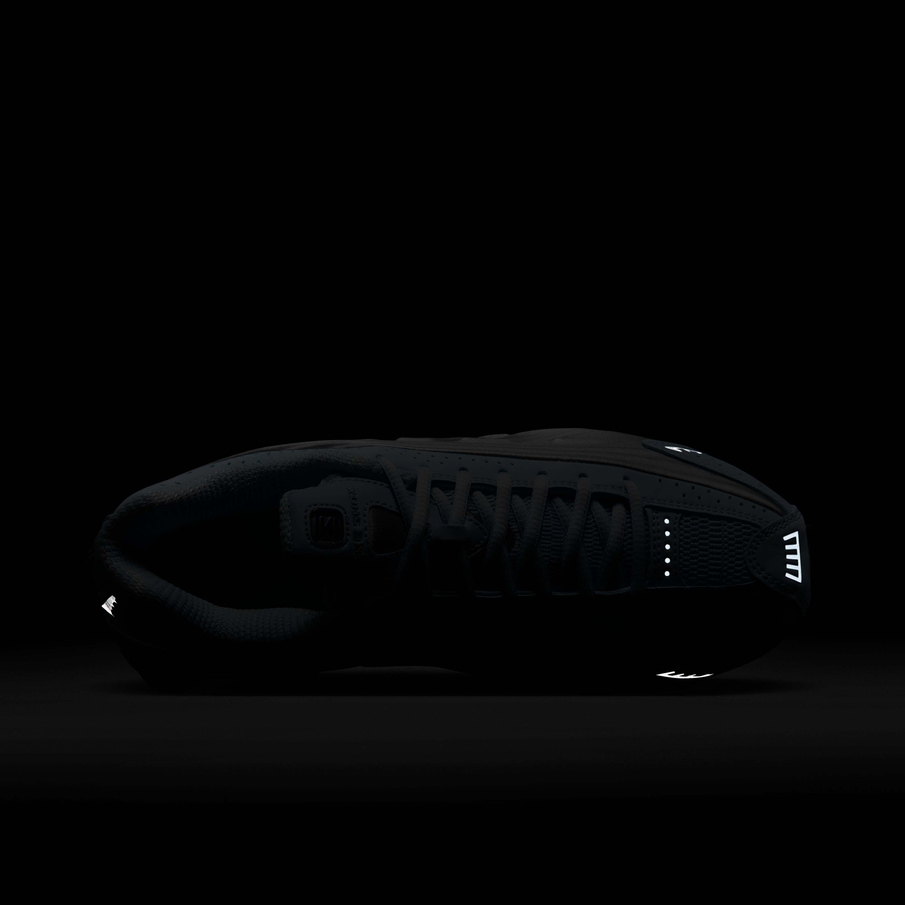 Nike Shox R4 image number 8