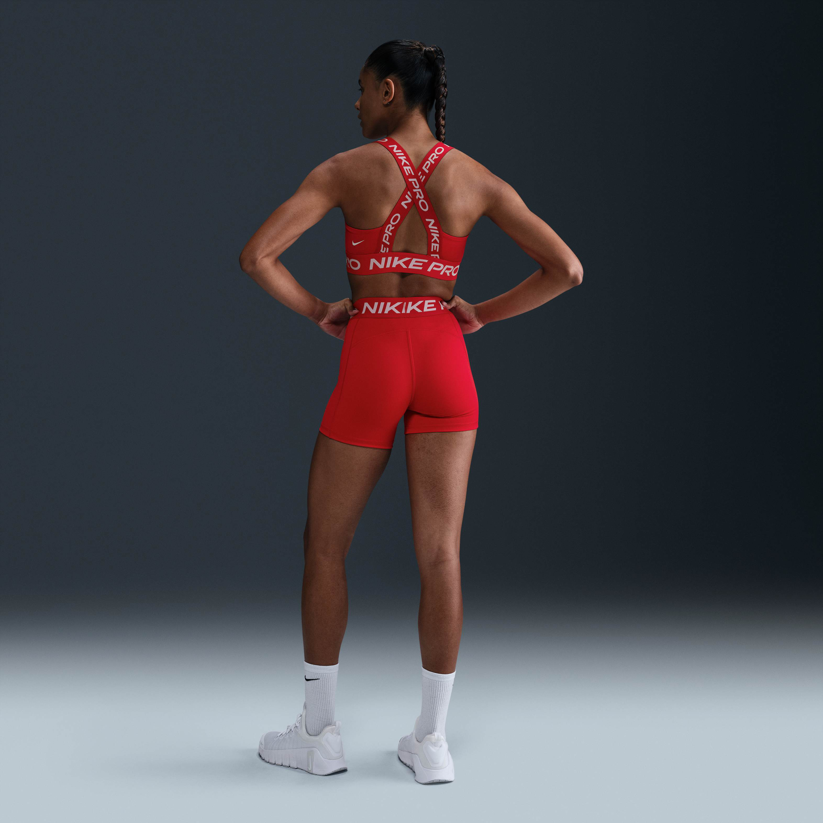 نايكي برو image number 4