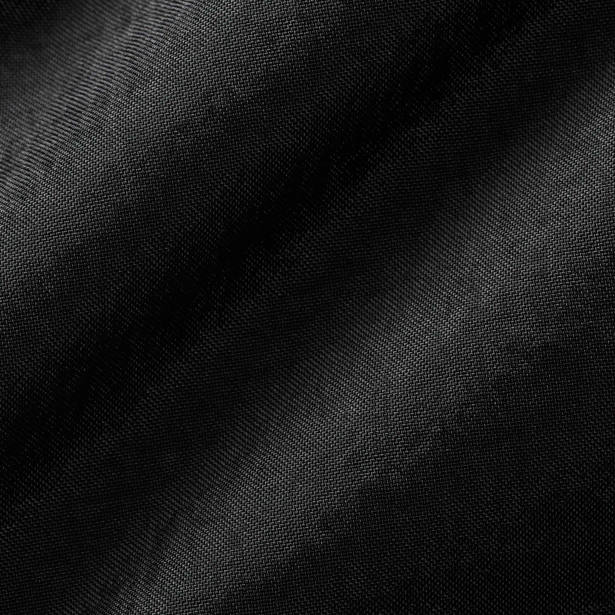 Zoom image