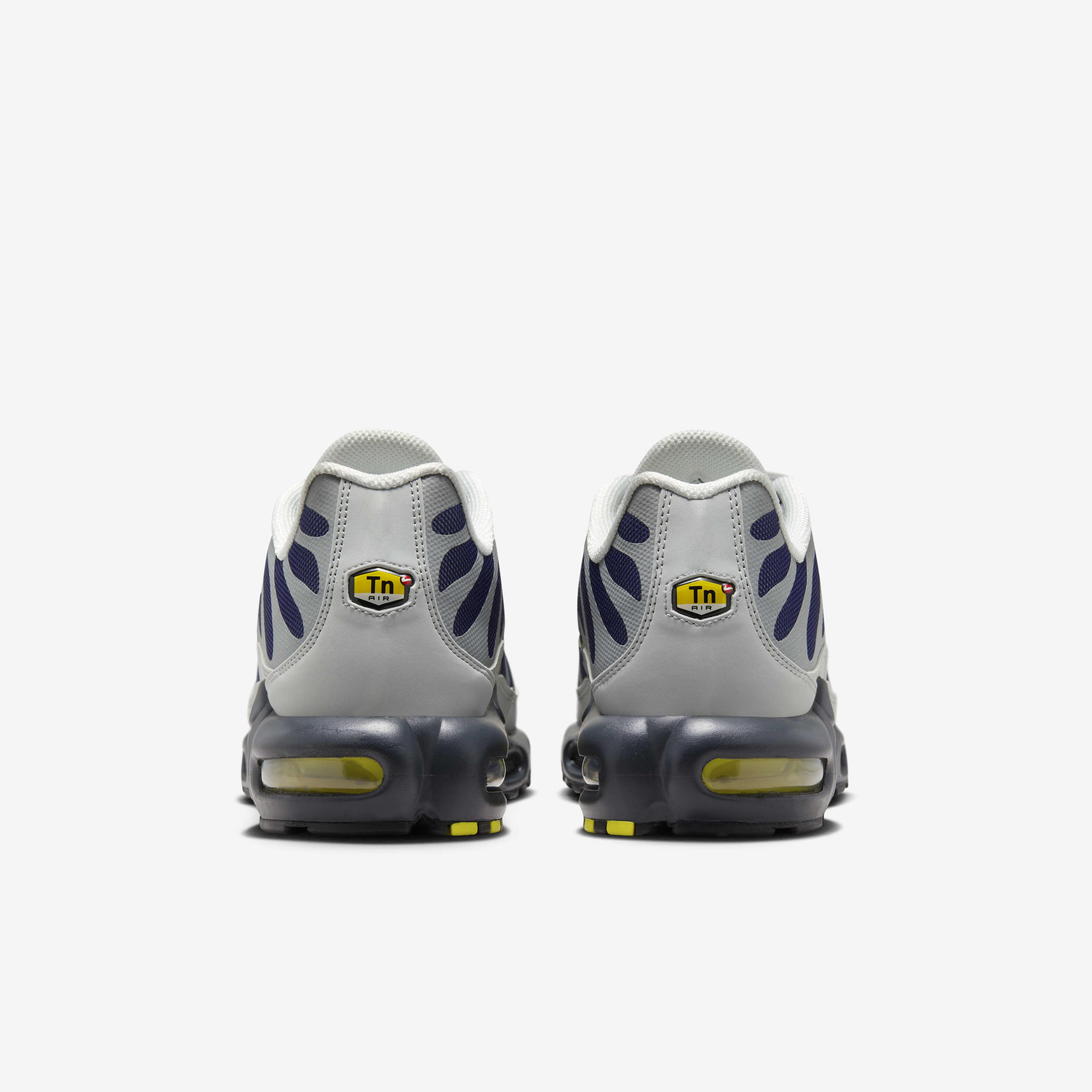 اير ماكس بلس image number 5