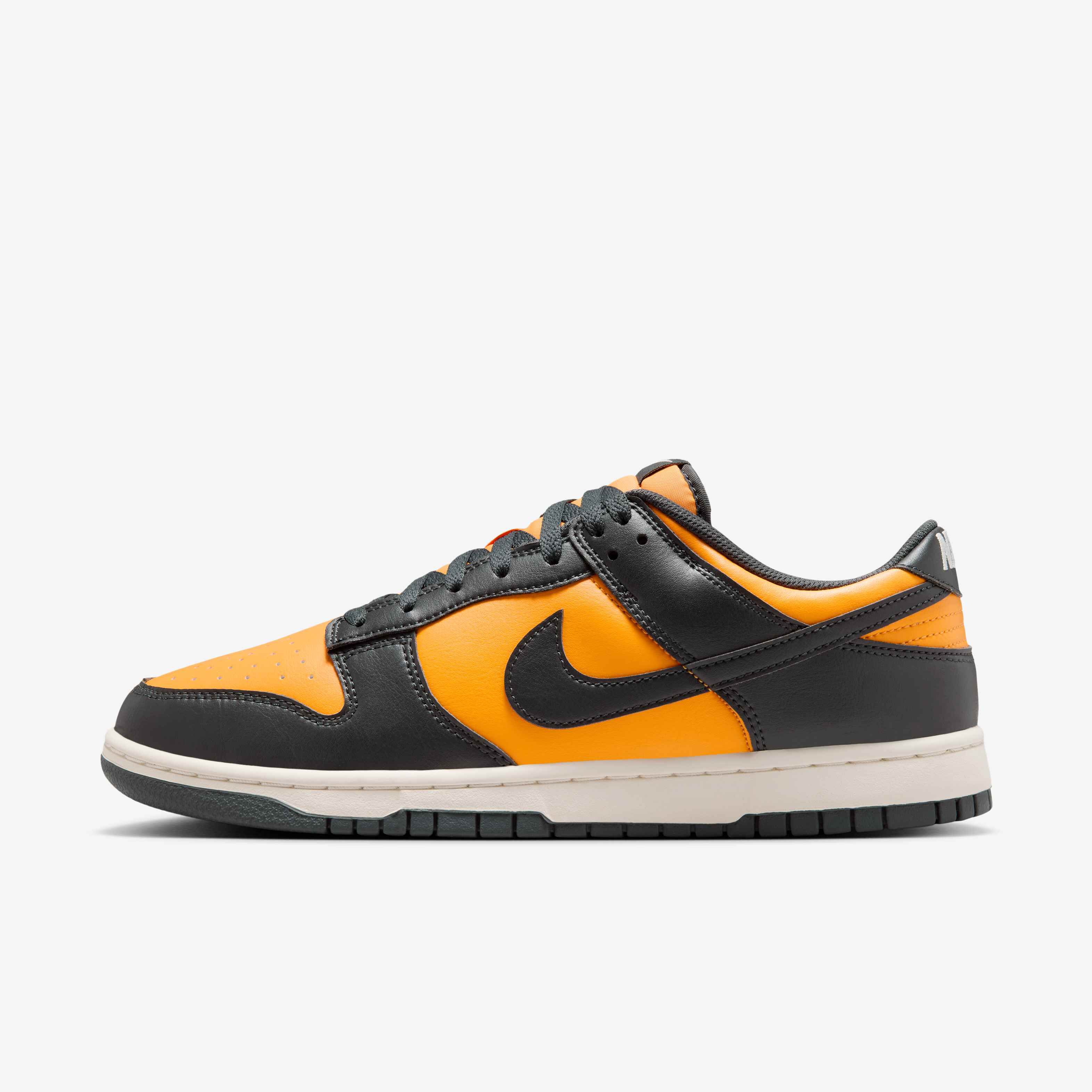 Nike Dunk Low Retro image number 0