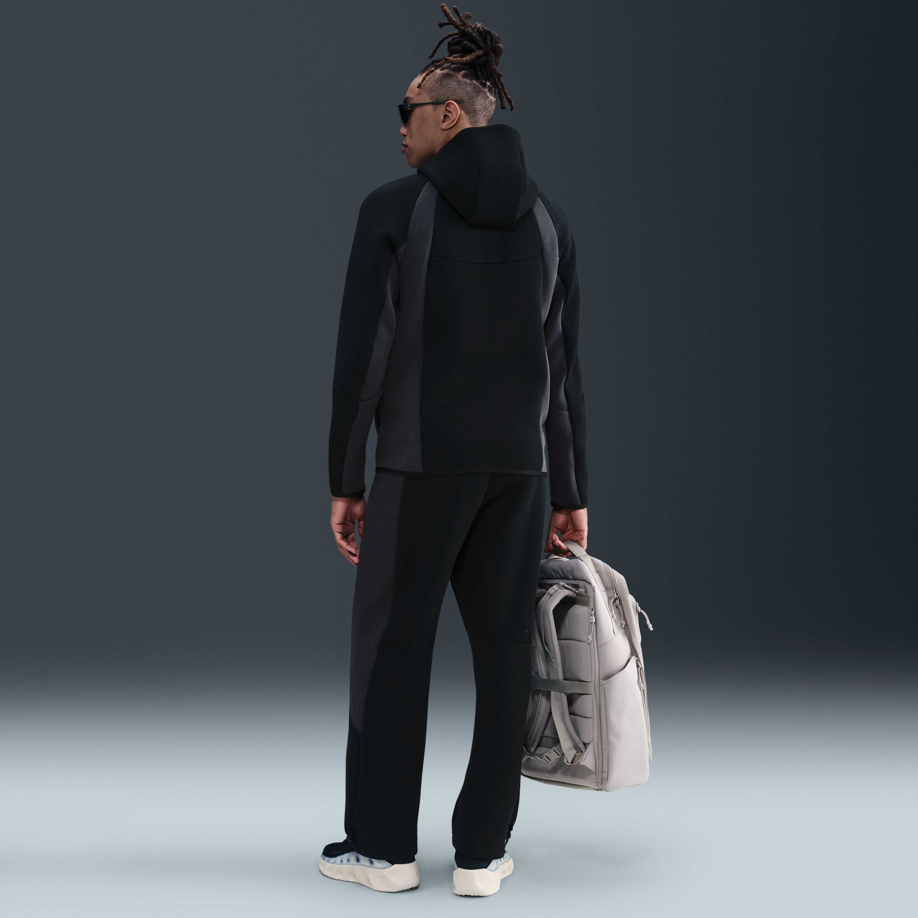 نايكي تك image number 4