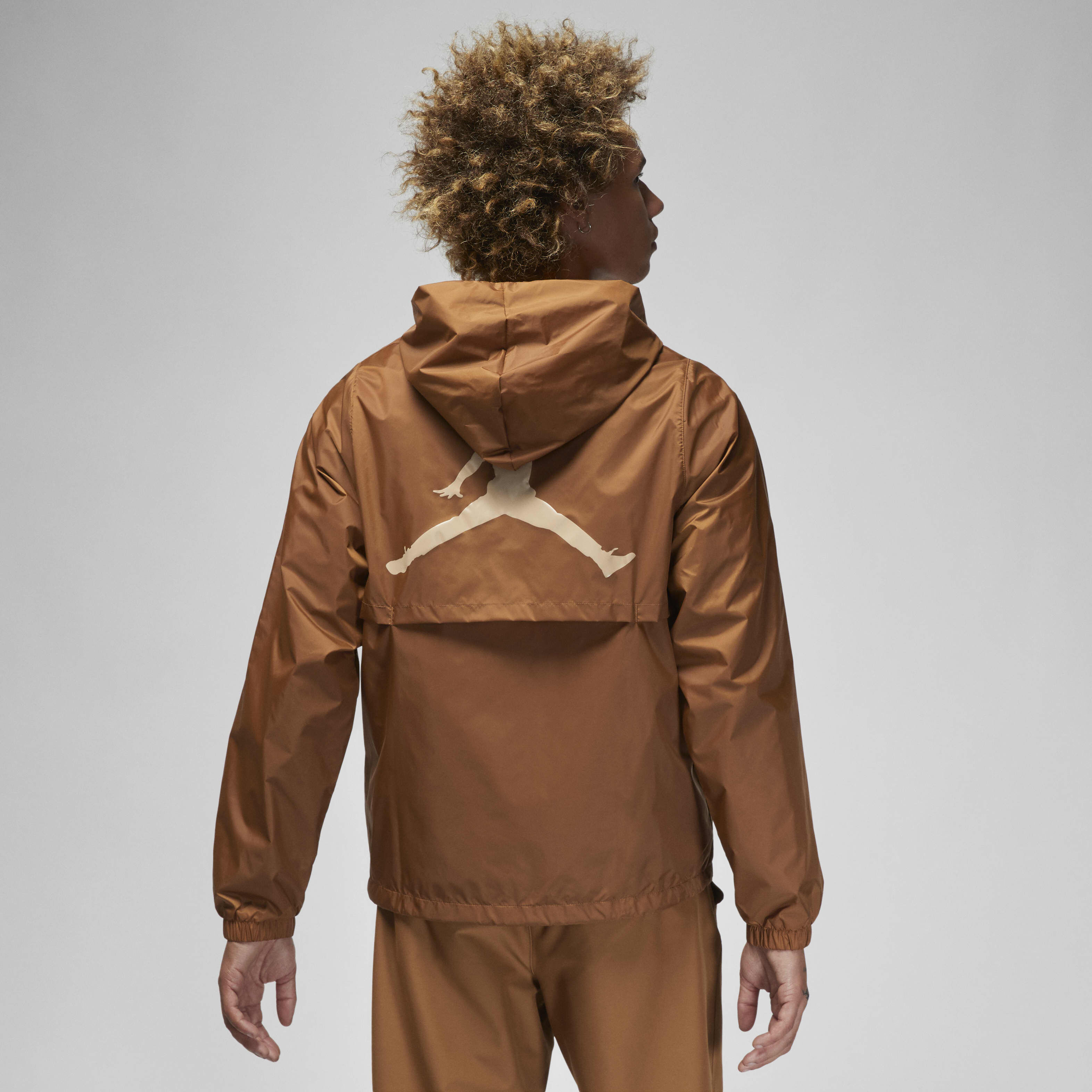 Jordan Essentials image number 1