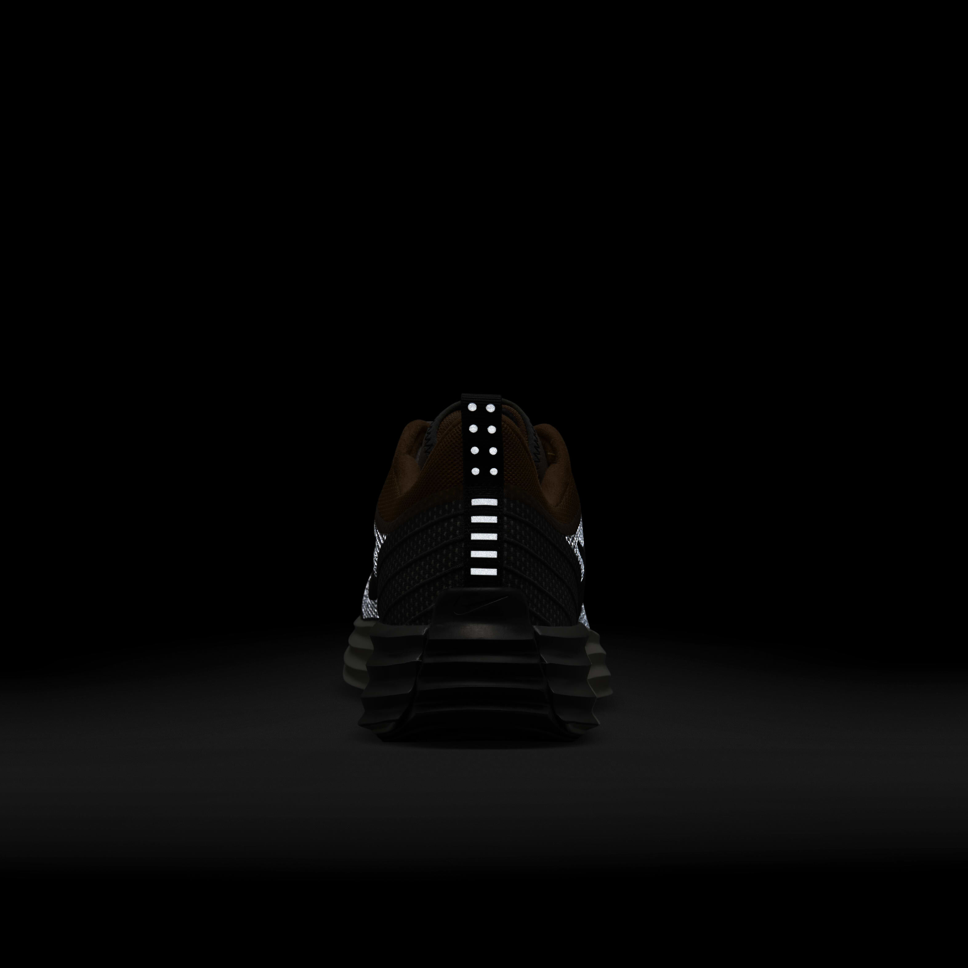 Nike Lunar Roam SE image number 9