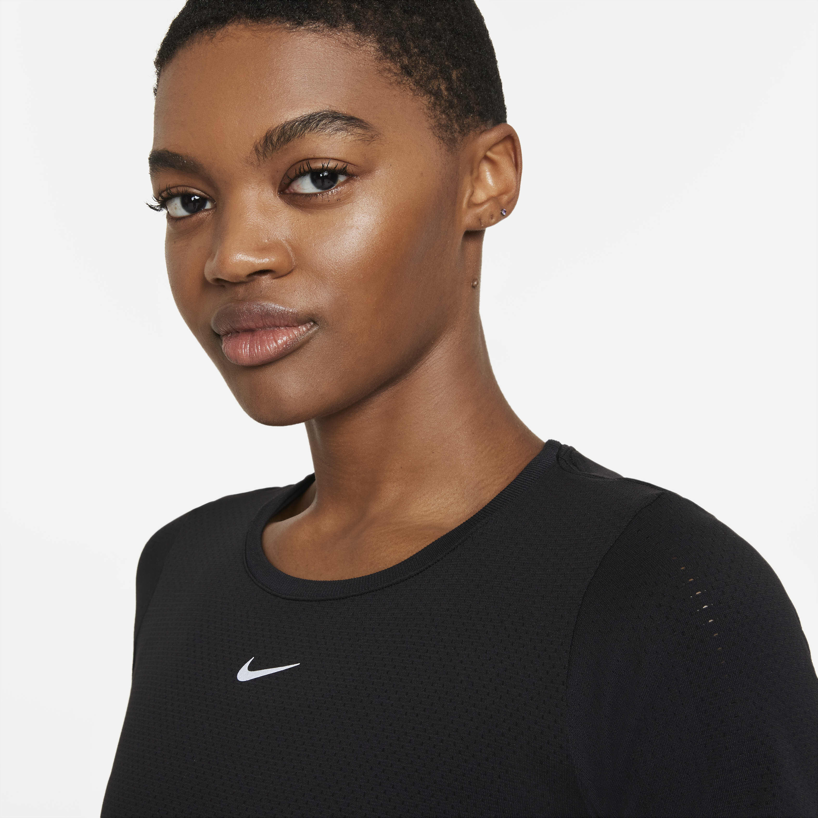 نايكي دراي-فت اي دي في اورا image number 2