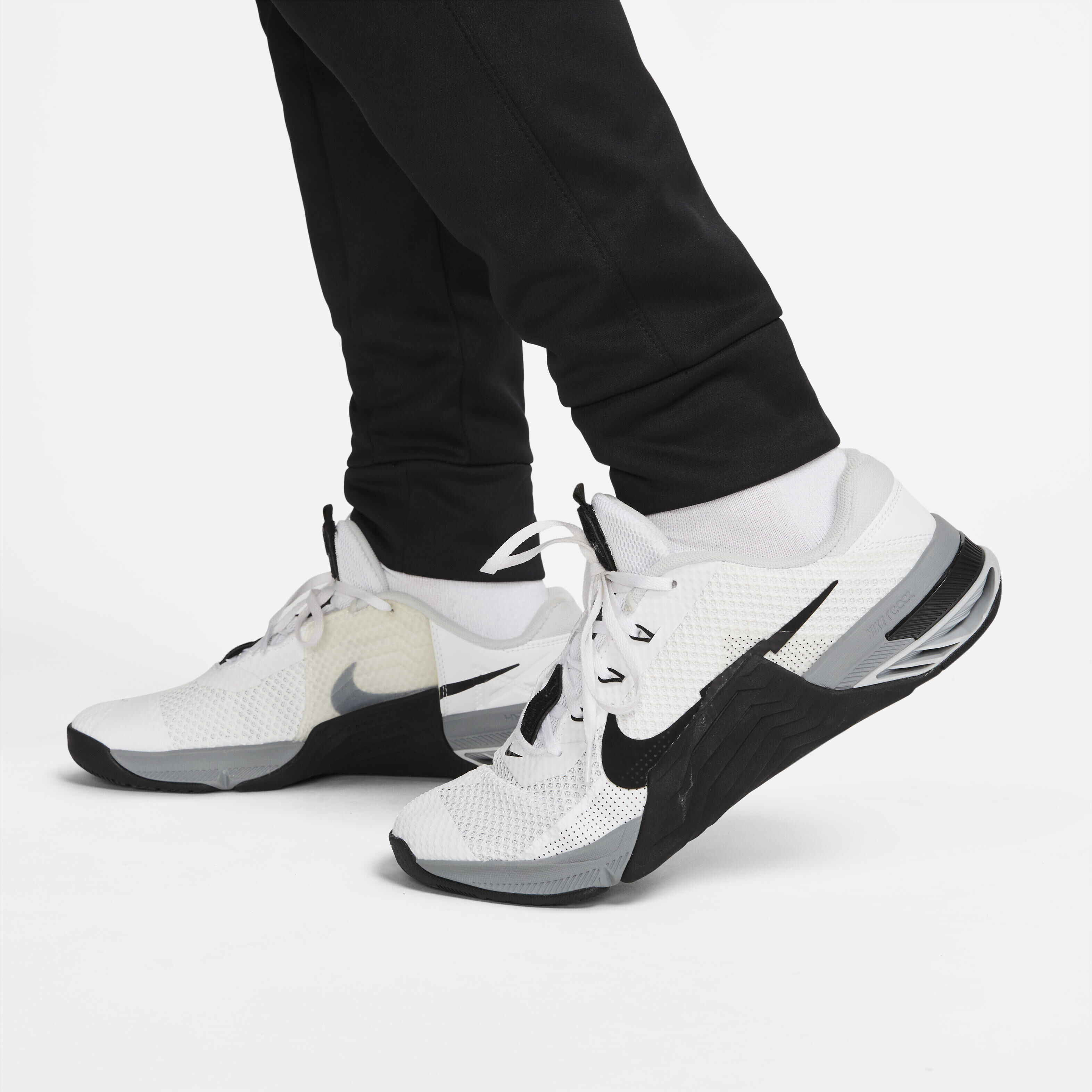 Therma fit shoes sales