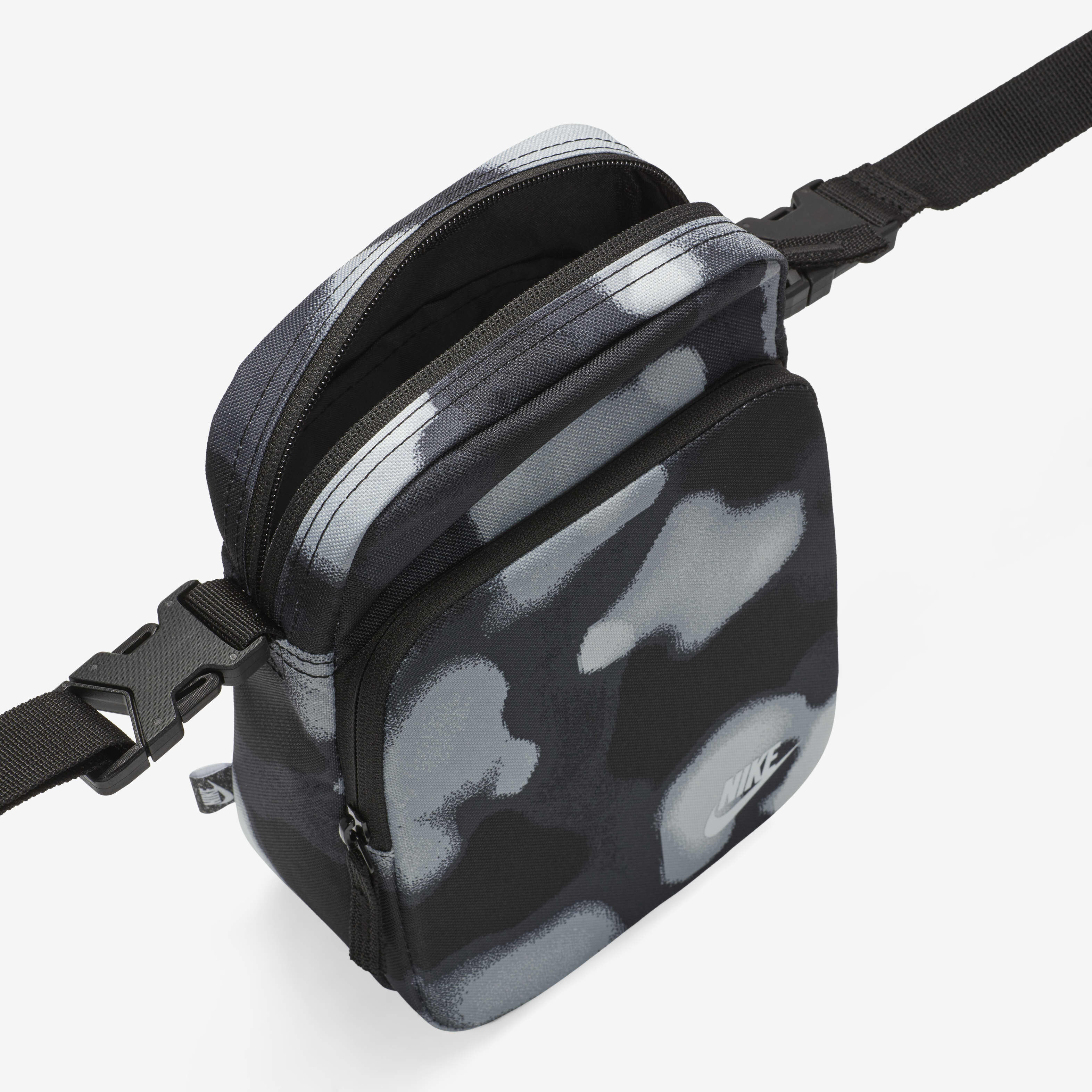 Nike Heritage image number 4