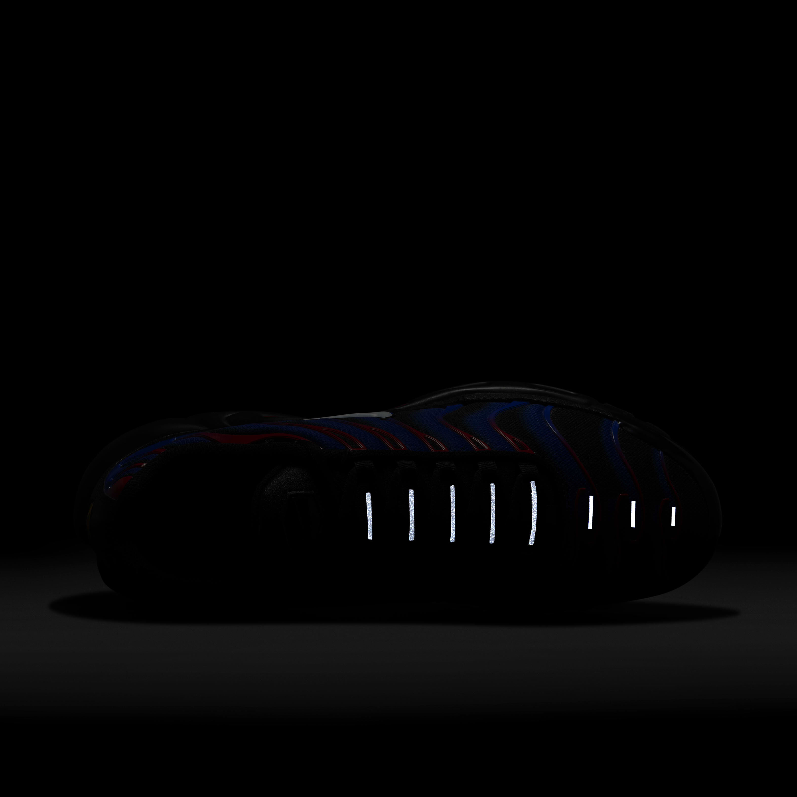 Nike Air Max Plus image number 8