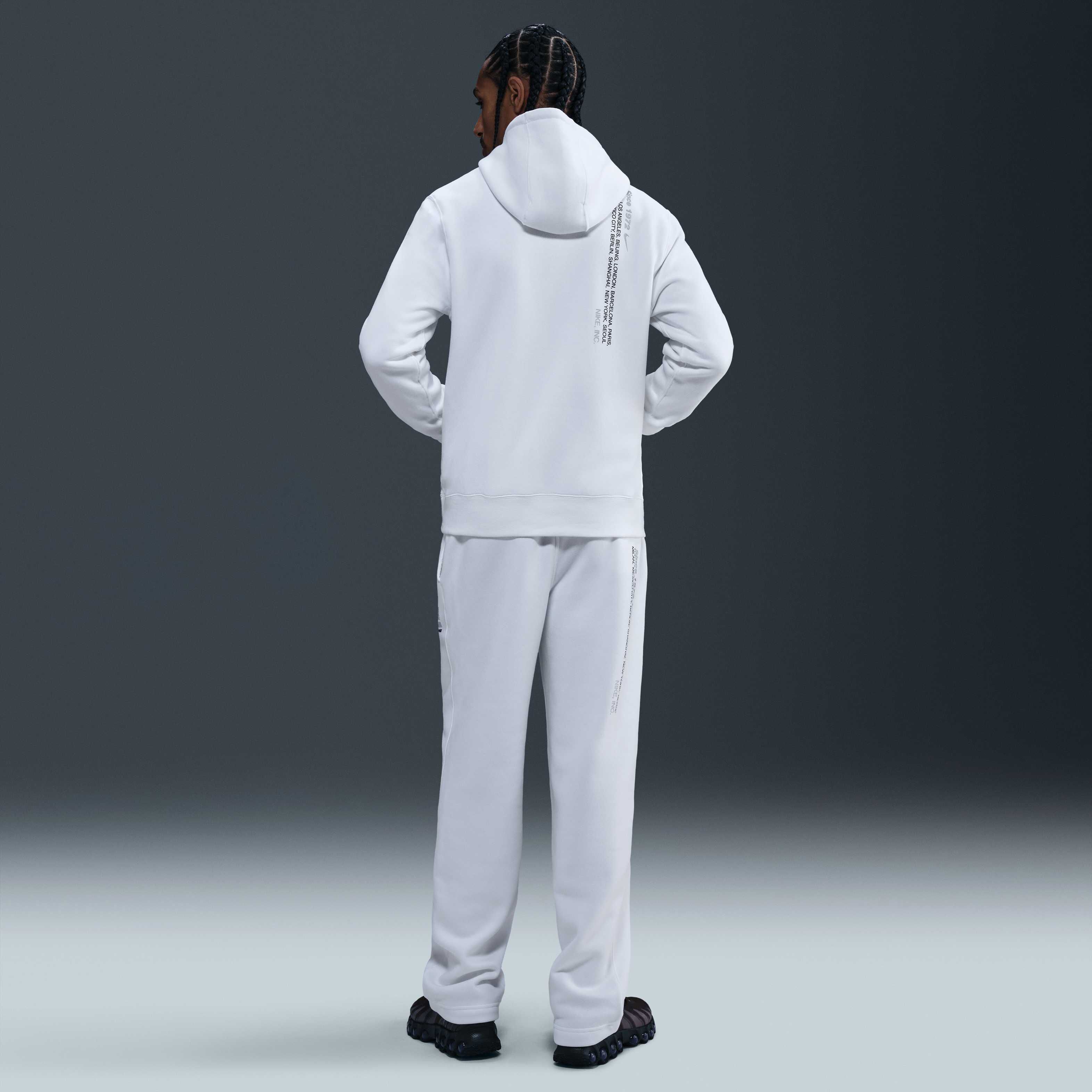 Nike Sportswear Club image number 4
