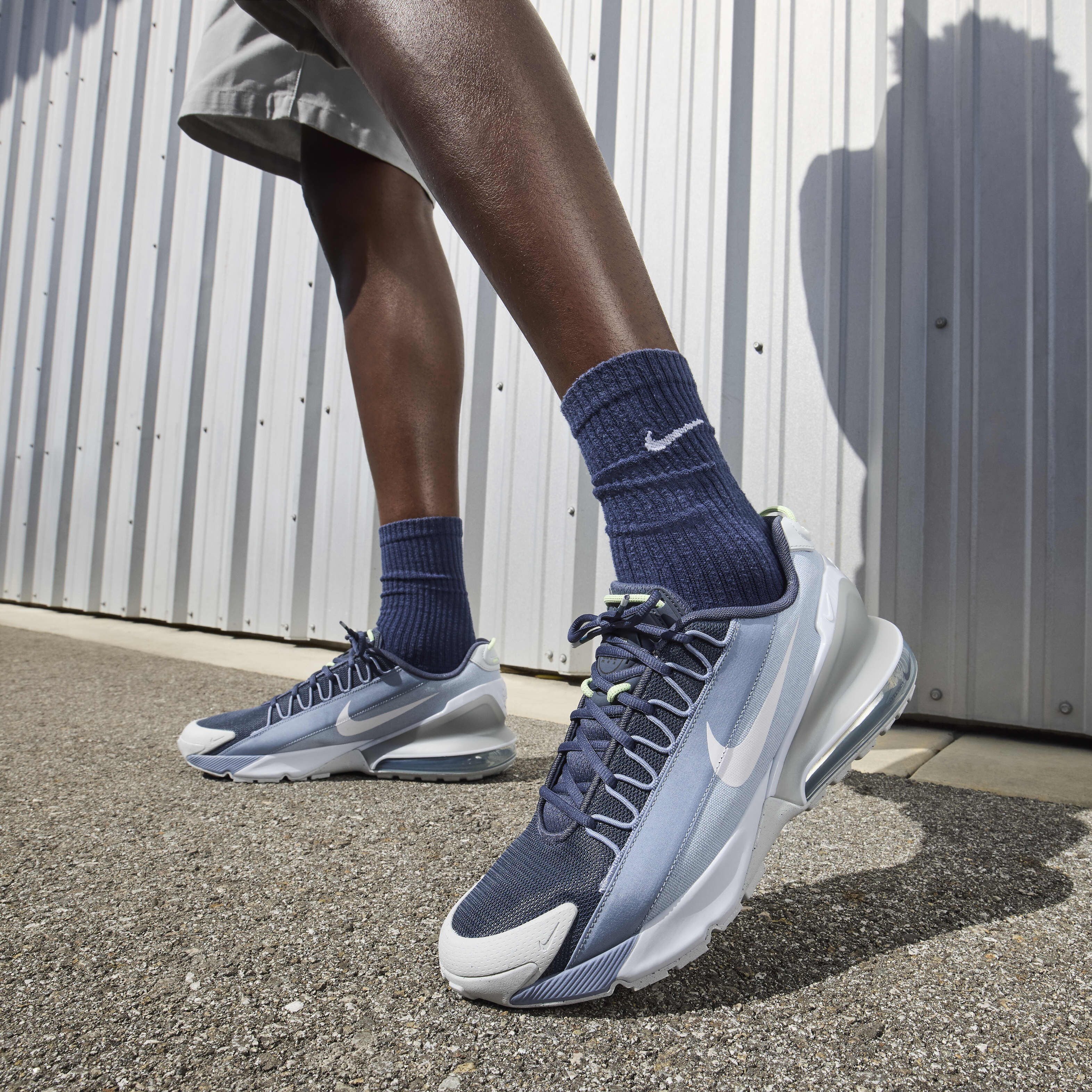 اير ماكس بولس روم image number 9