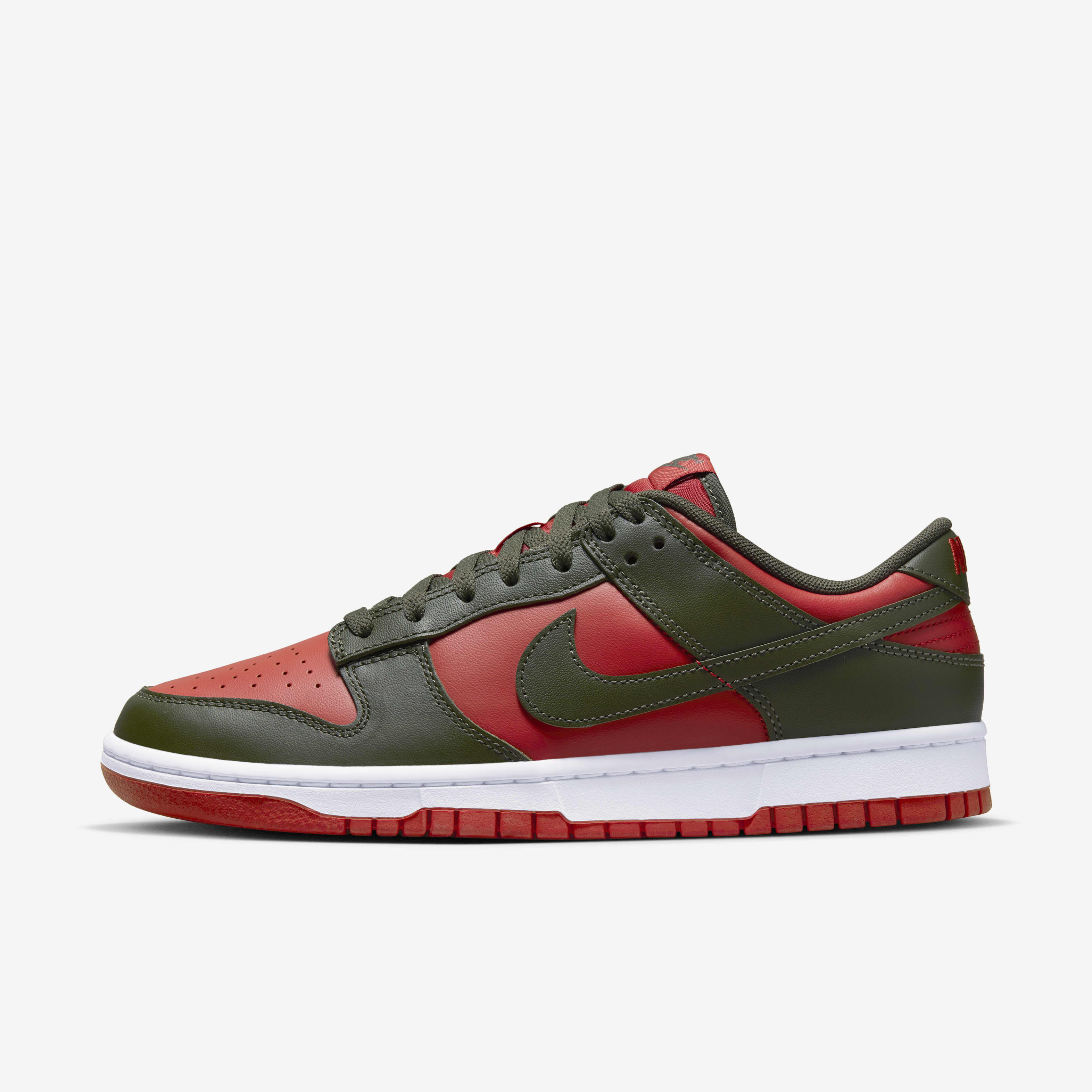 Buy Nike Dunk Low Retro Men s Shoes Nike Qatar Official