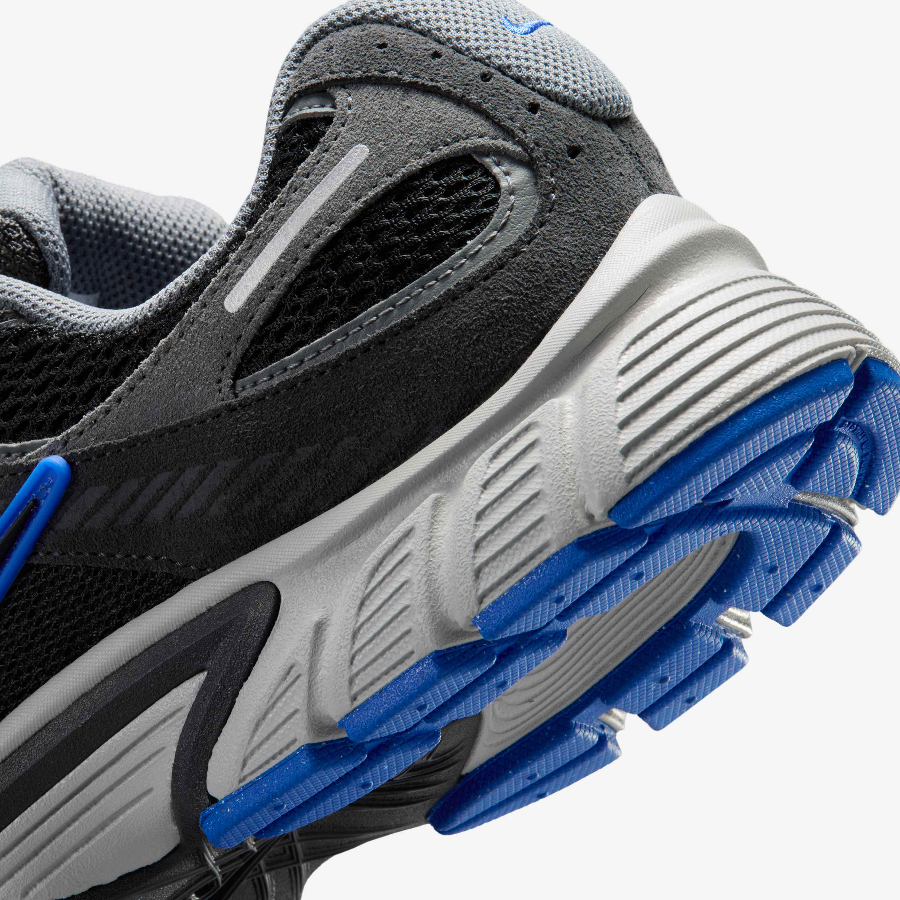 Nike V5 RNR Suede image number 7