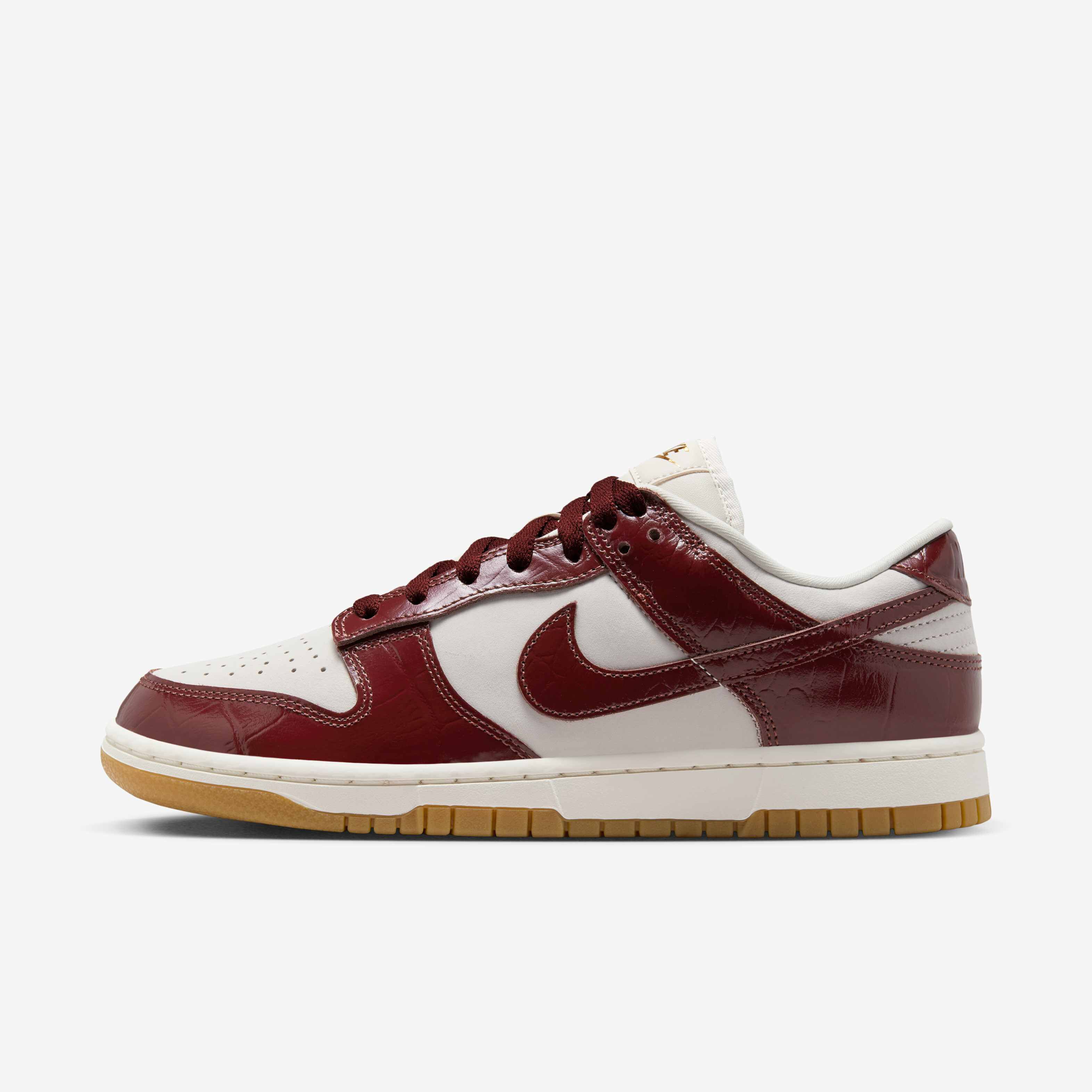 Buy Nike Dunk Low LX Women s Shoes Nike Qatar Official