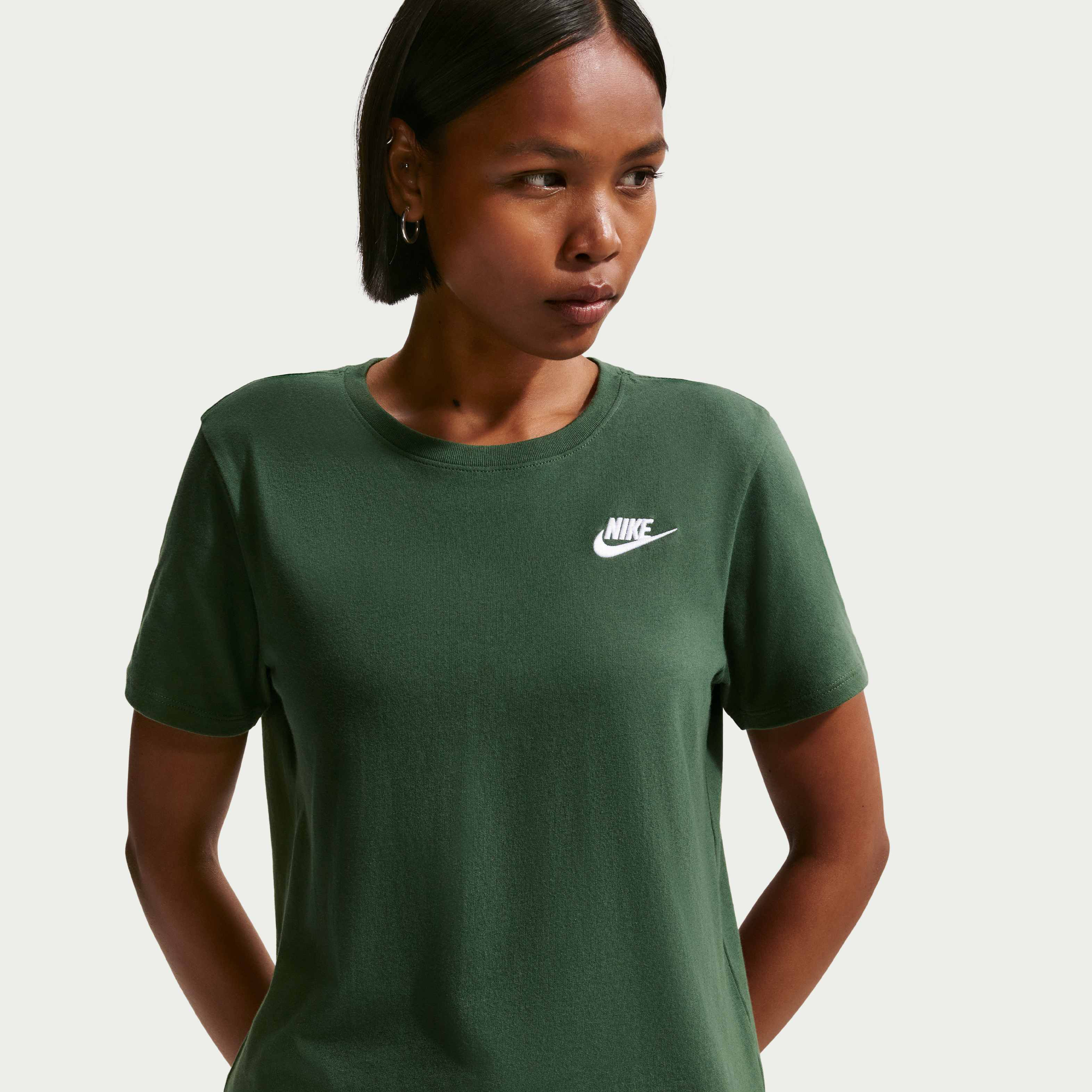Nike Sportswear Club Essentials image number 0