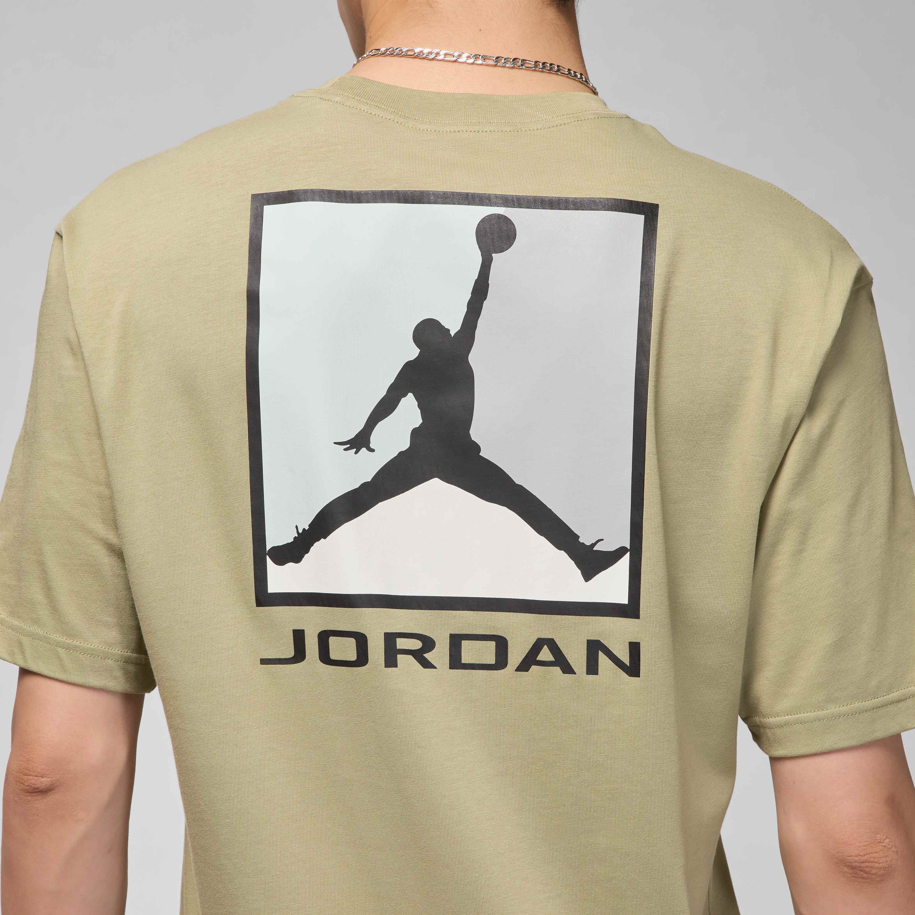 Jordan Brooklyn image number 4