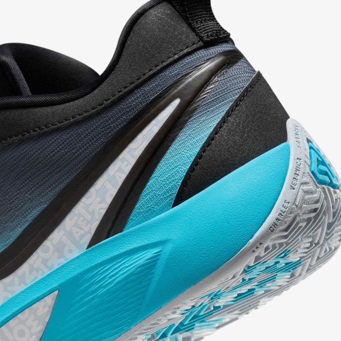 يانيس فريك 6 'كريسماس' image number 7 يانيس فريك 6 'كريسماس' image number 7