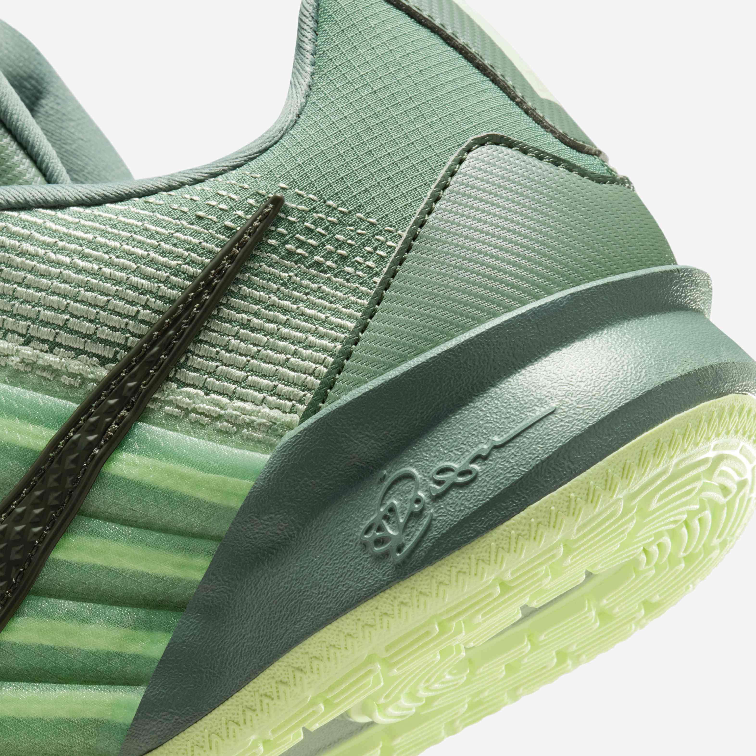 Sabrina 3 image number 7