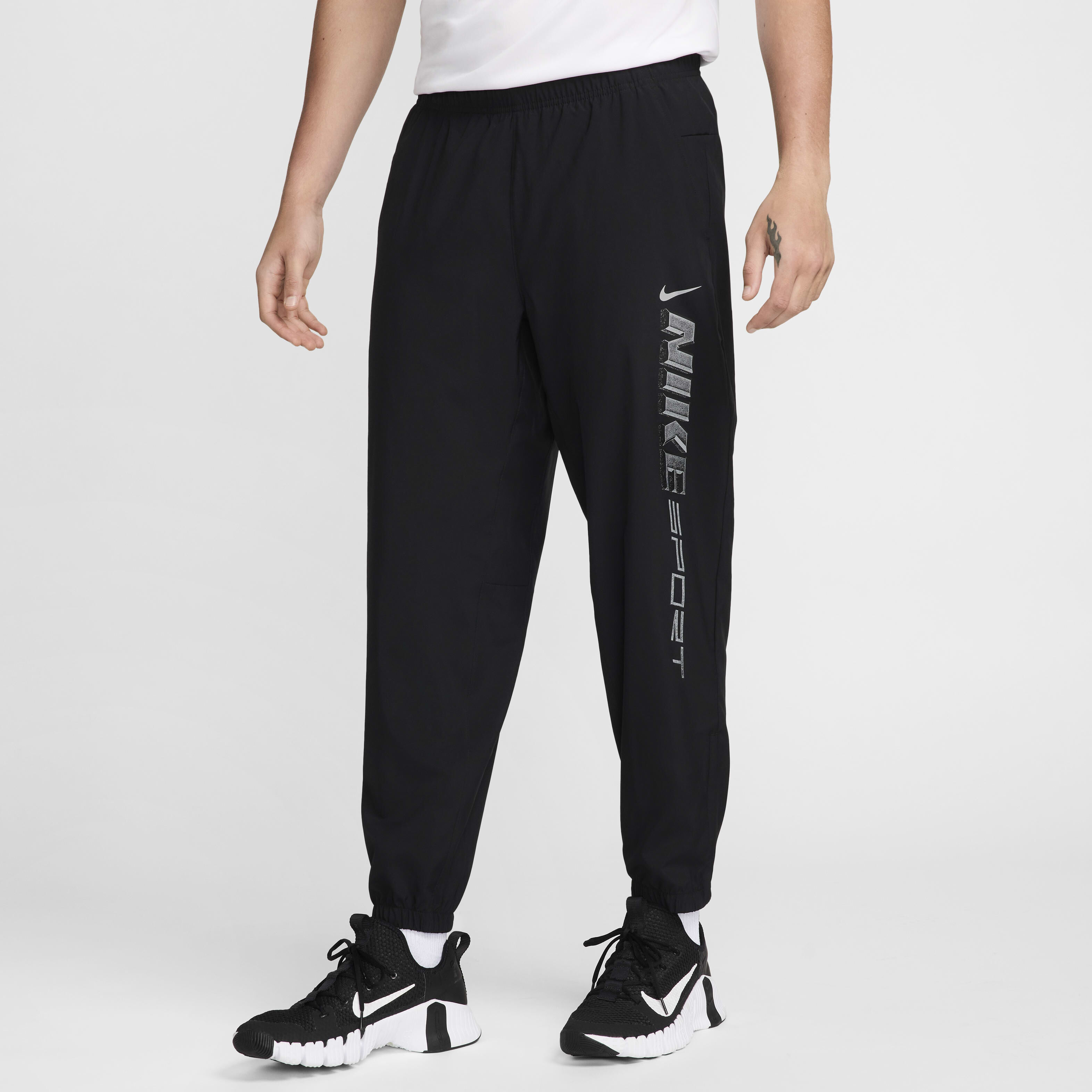 Buy Nike Form Men s Dri FIT Tapered Versatile Trousers Nike Qatar Official