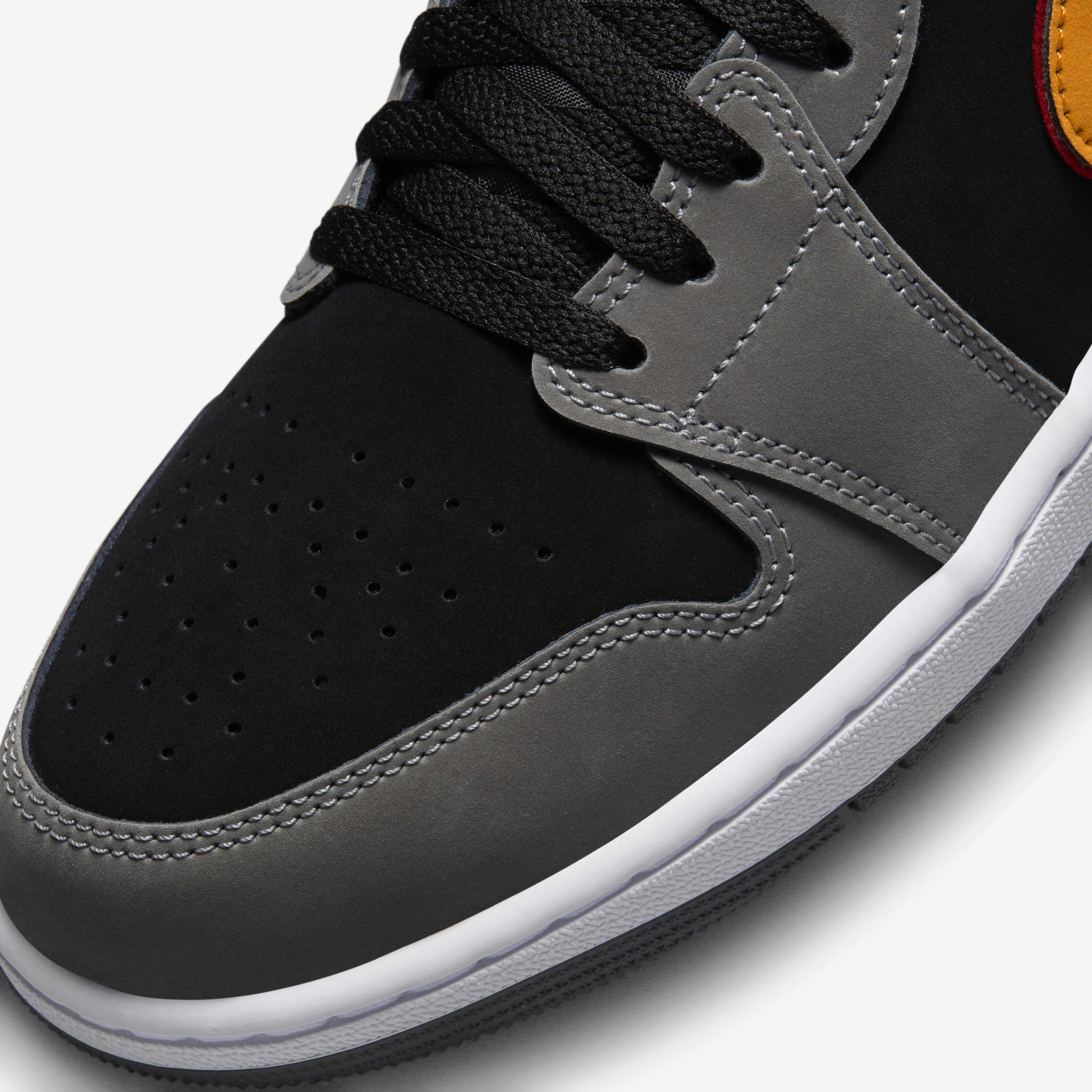 Air Jordan 1 Low SE image number 6