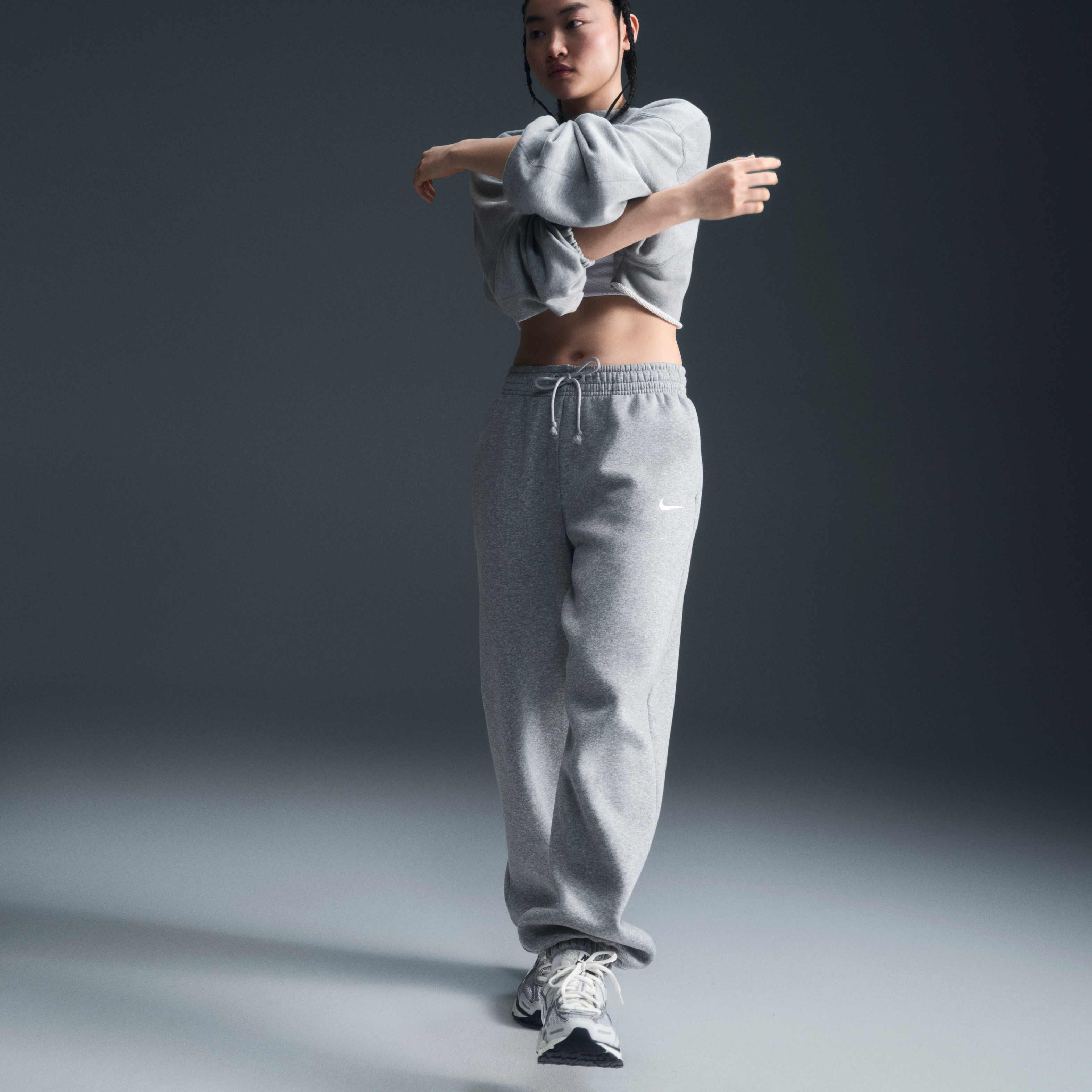 نايكي سبورتسوير فينيكس فليس image number 4