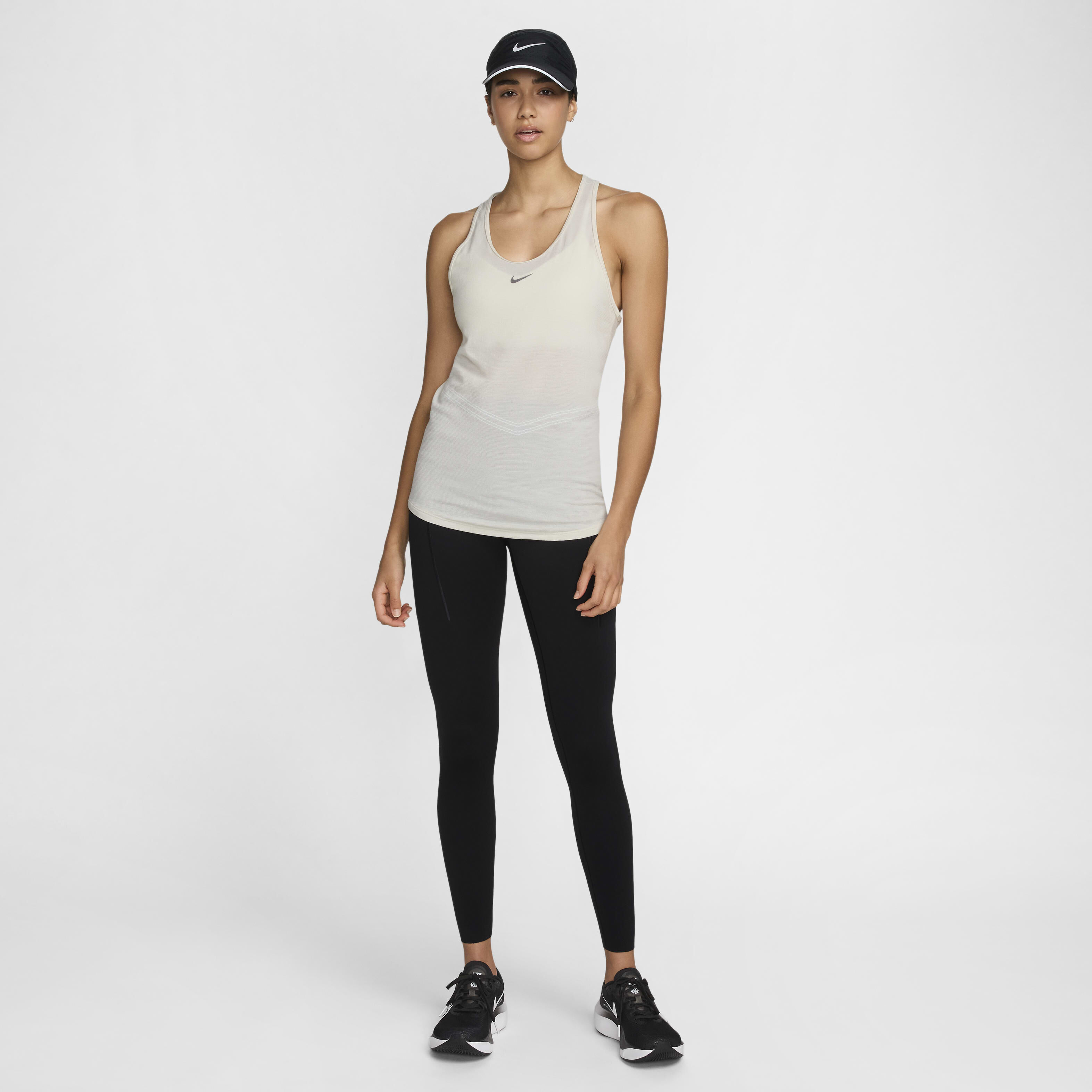 Nike Swift image number 4