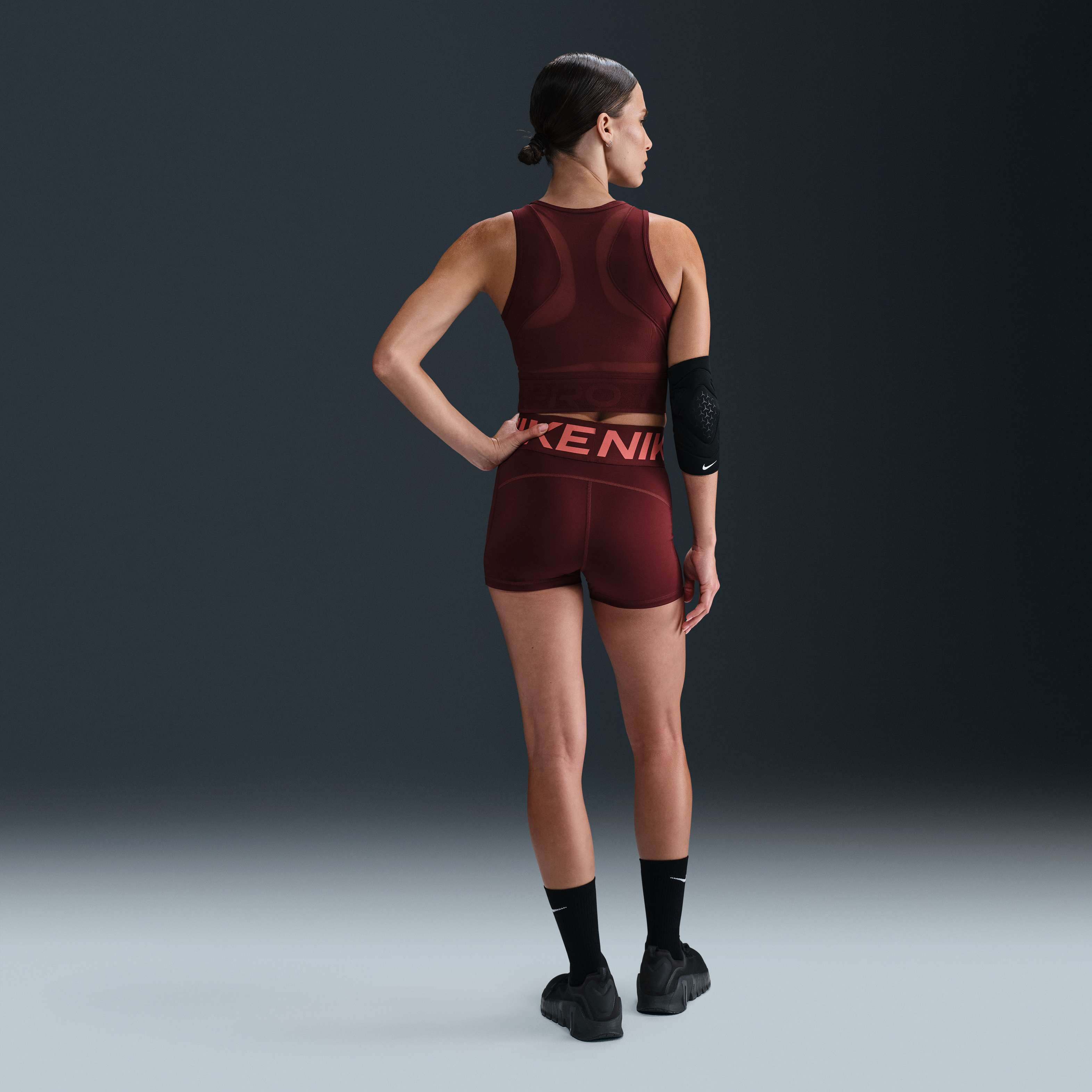 نايكي برو image number 4