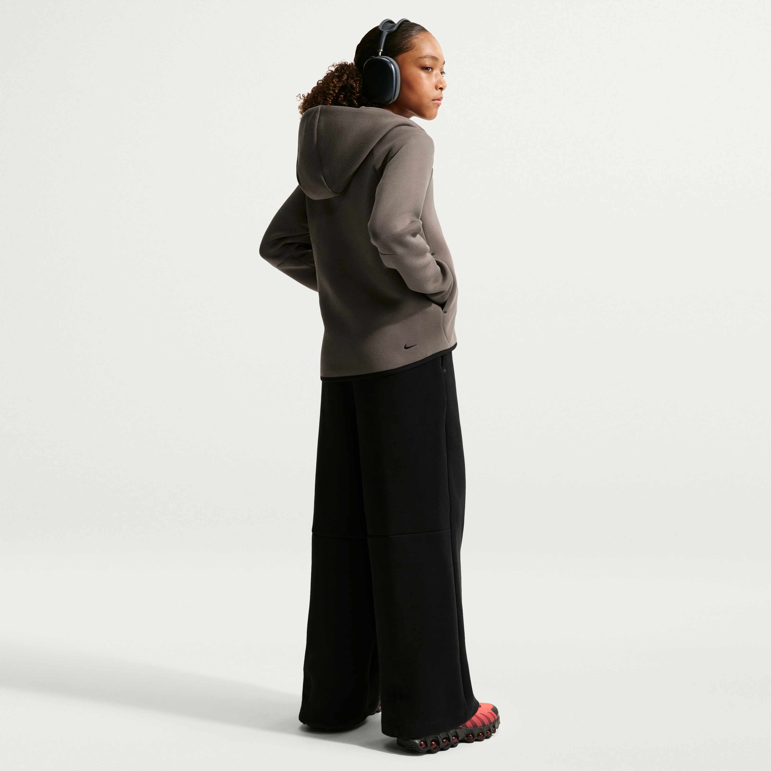 Nike Sportswear Tech Fleece image number 4