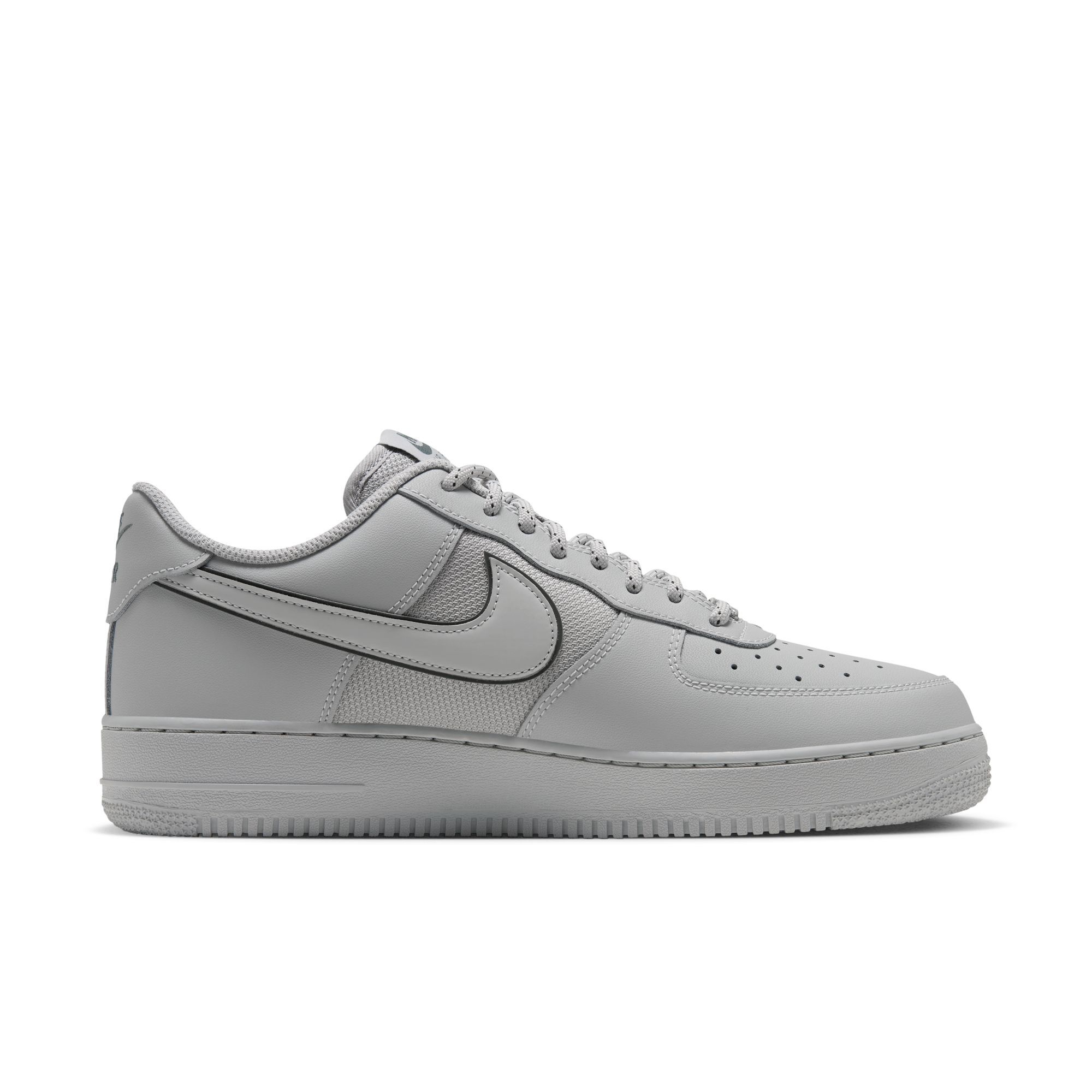Nike Air Force 1 '07 LV8 image number 6