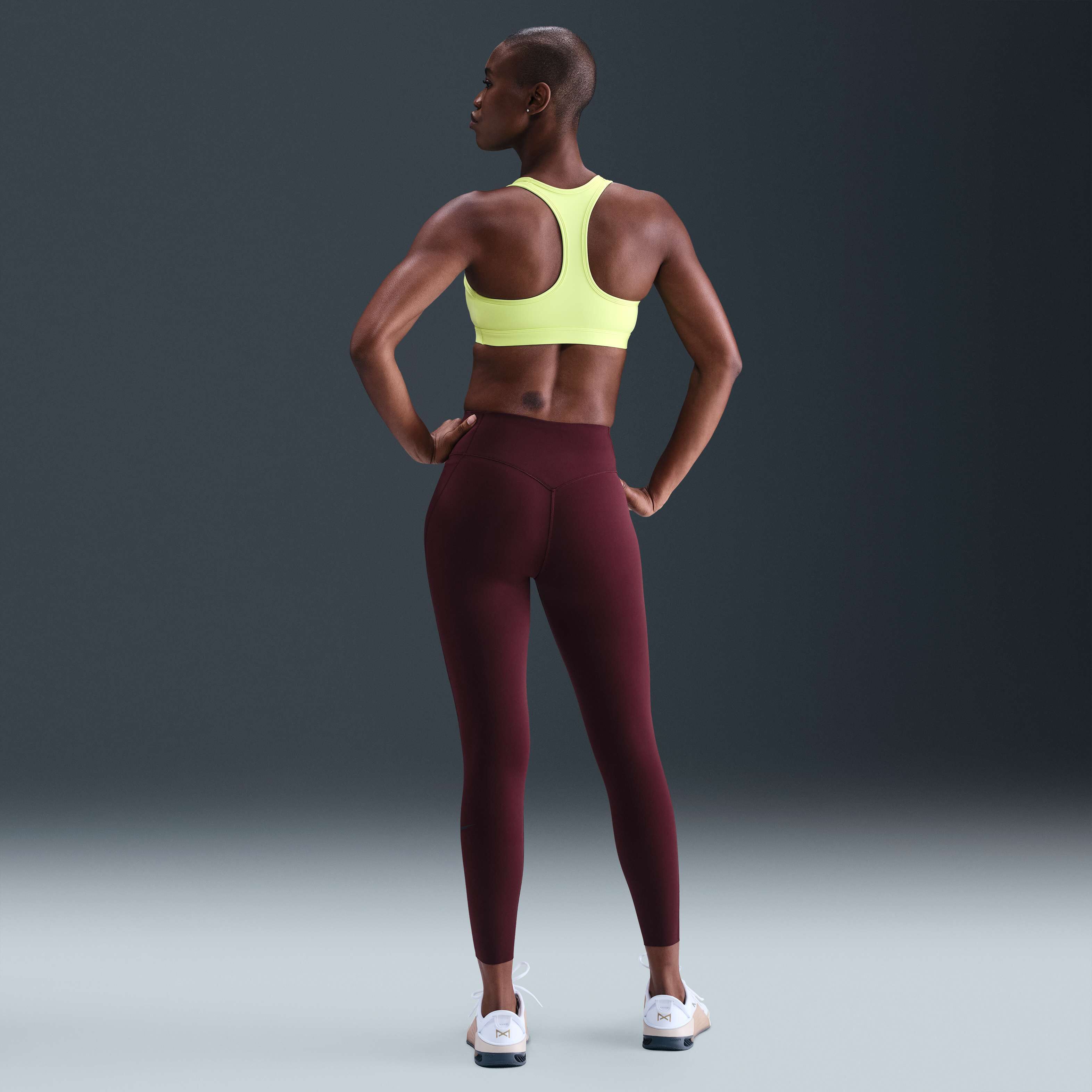 Nike Swoosh Medium-Support image number 4