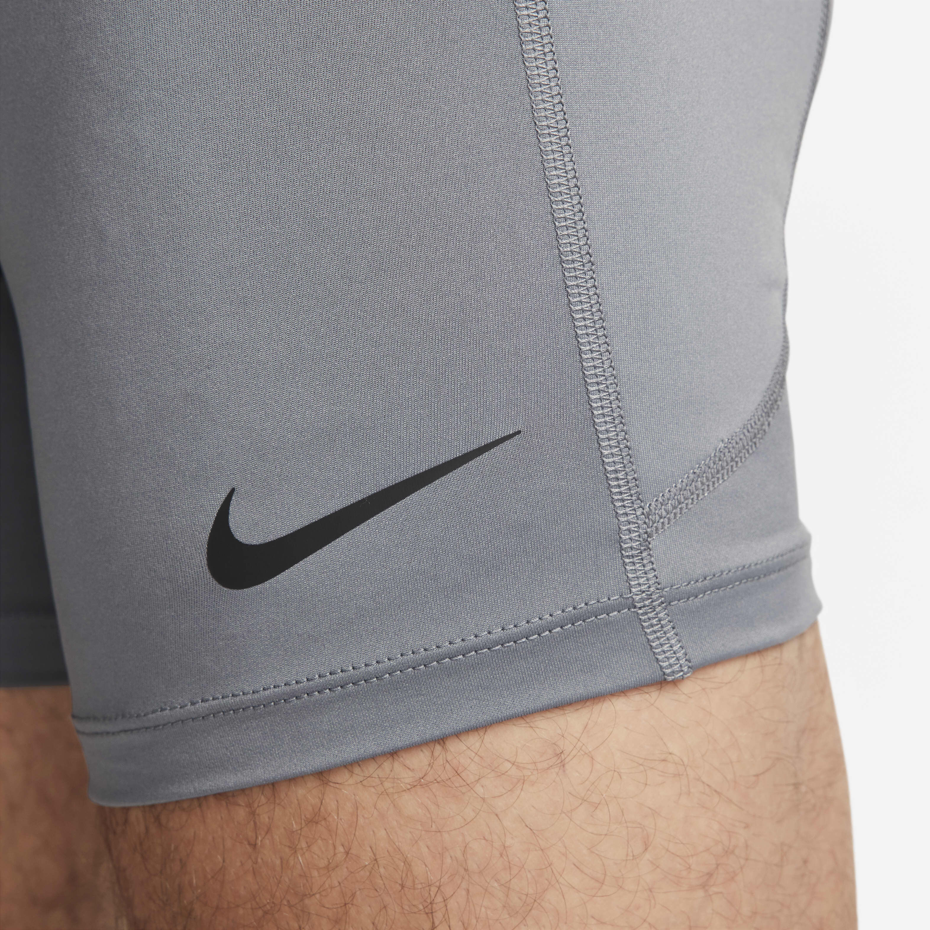 Nike Pro image number 4