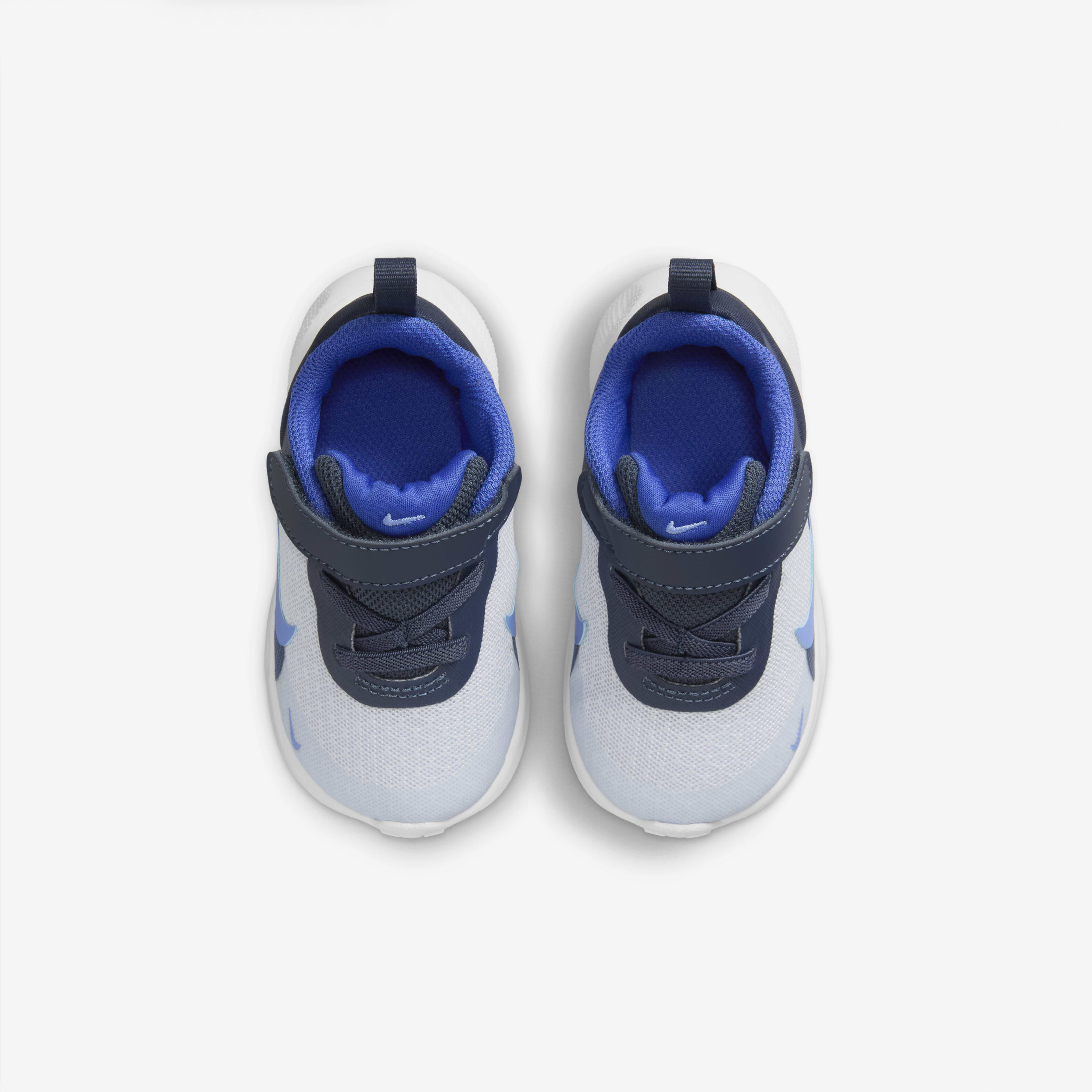 Nike revolution 3 baby top