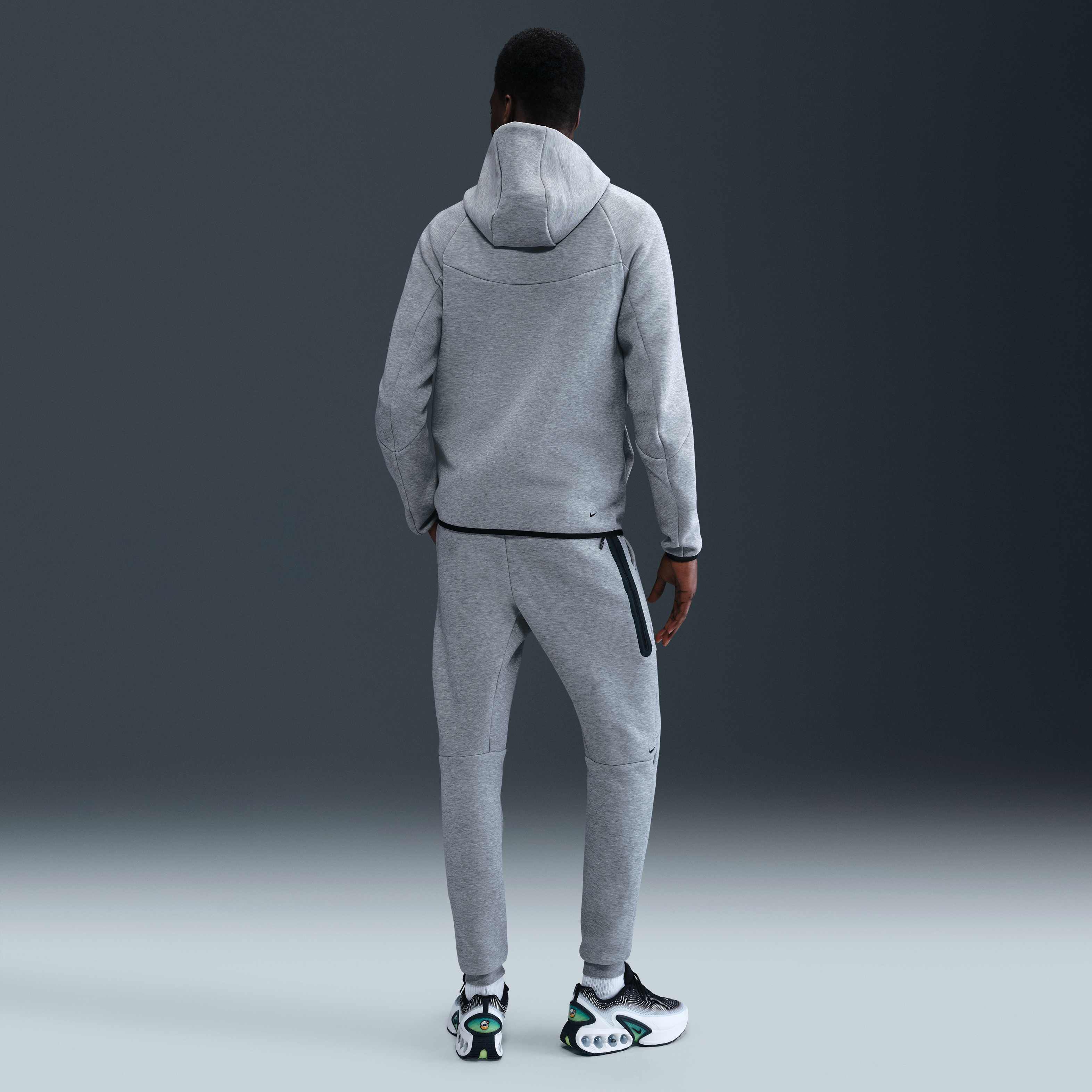 Nike Tech image number 3