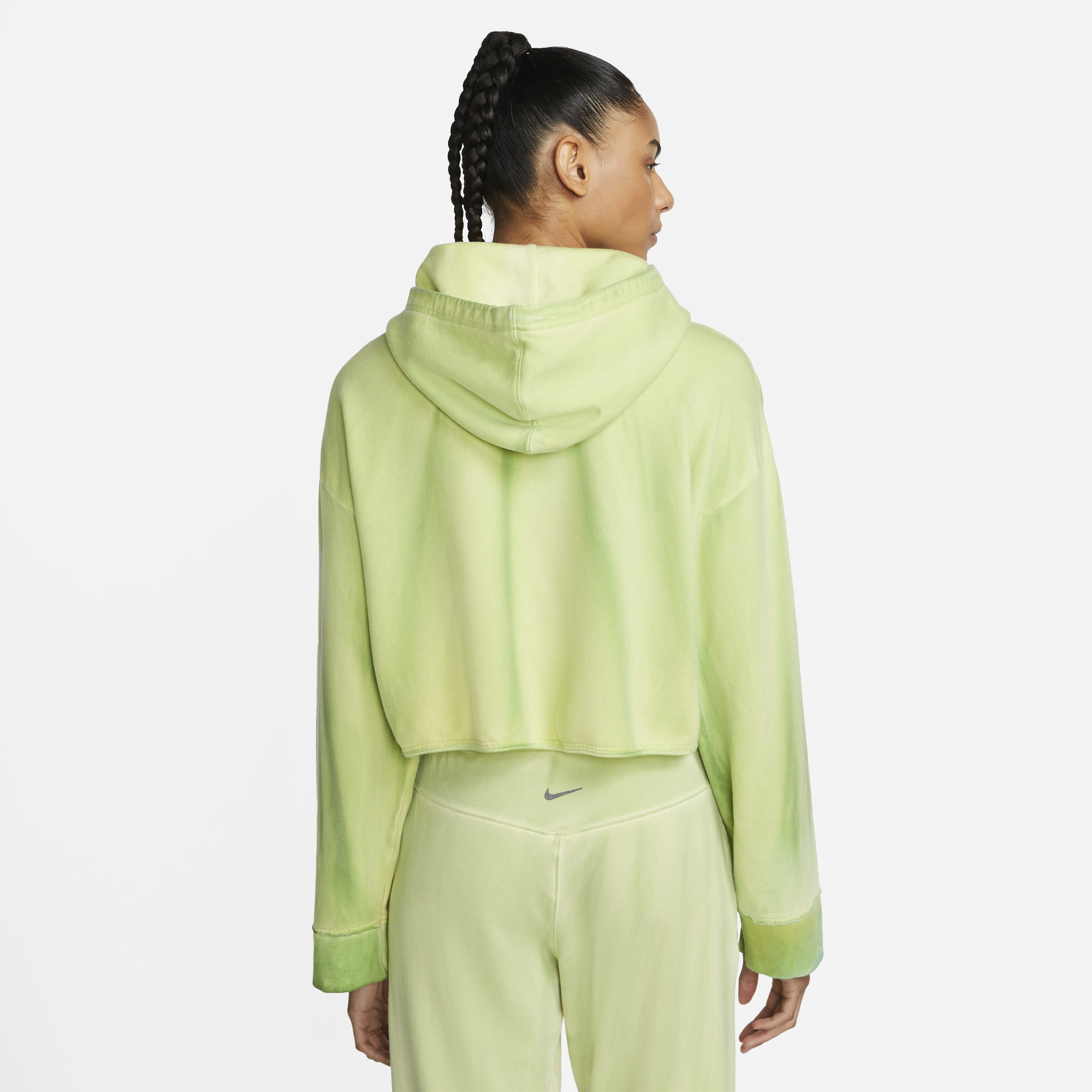 نايكي يوغا لوكس image number 1