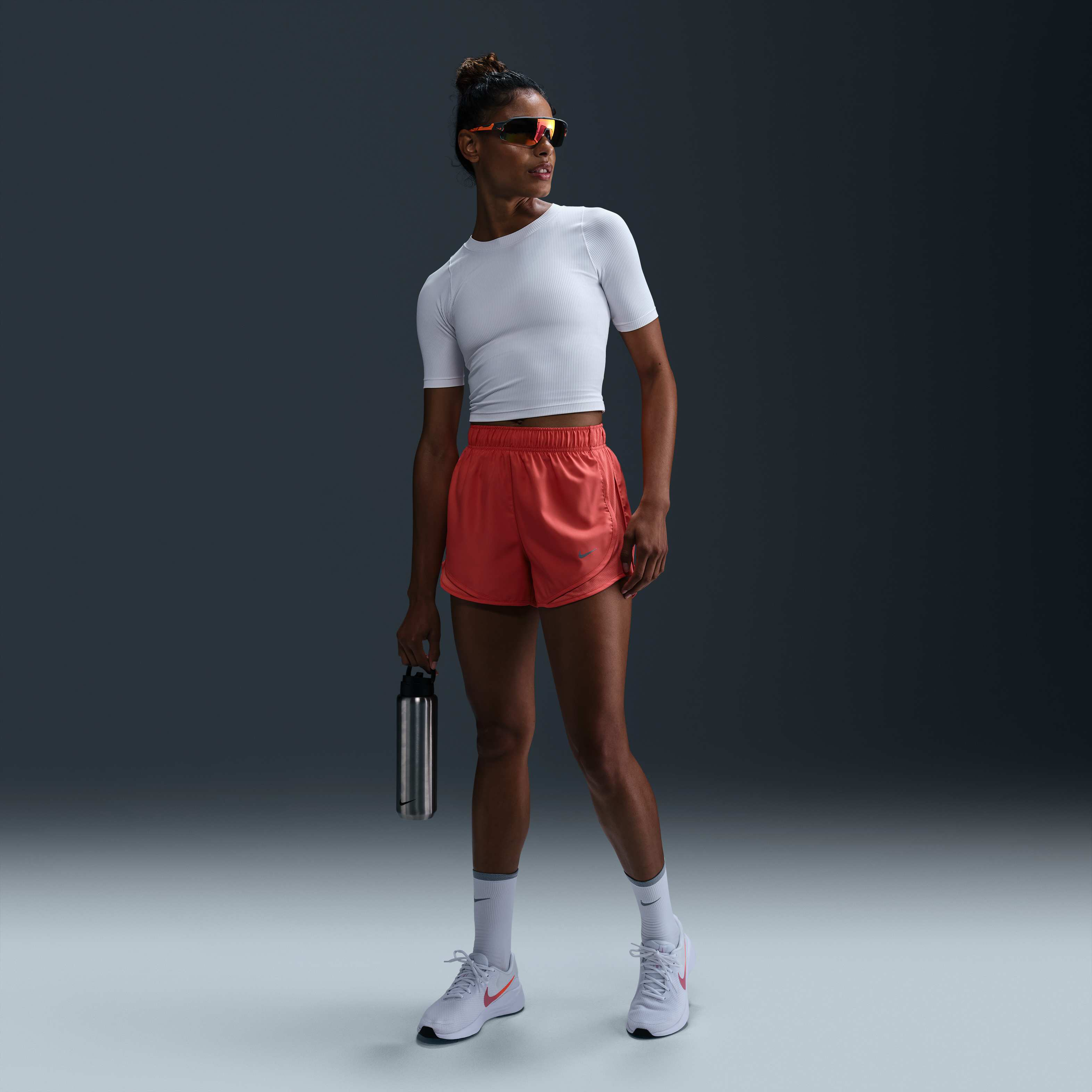 نايكي تيمبو image number 0