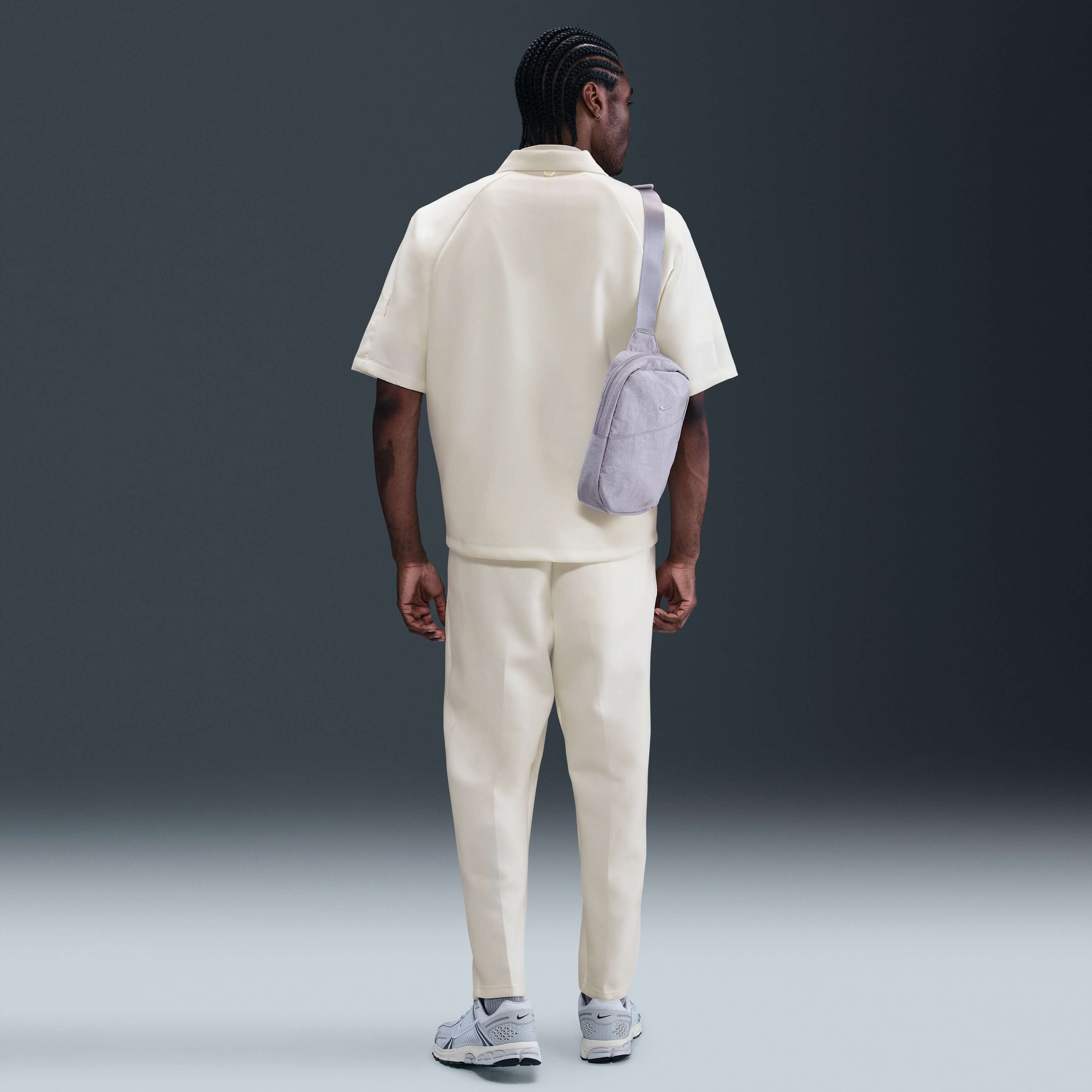 نايكي 24.7 امبوسبلي سوفت image number 4