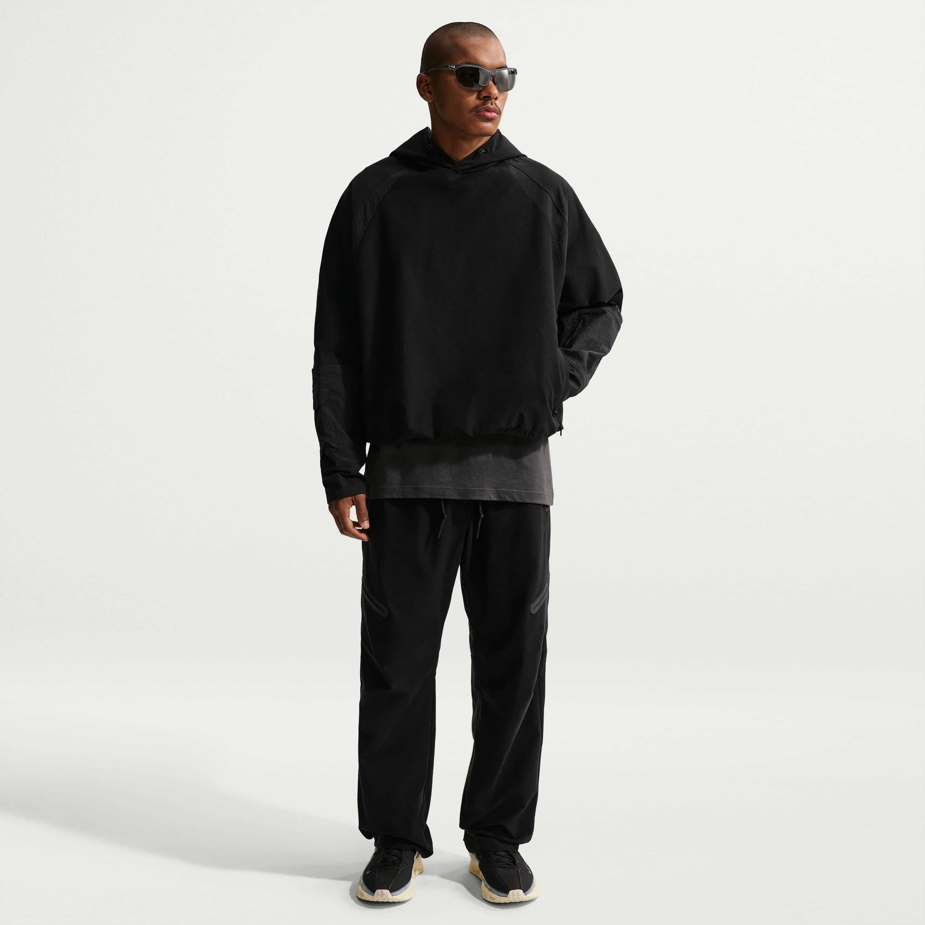 نايكي تك image number 3