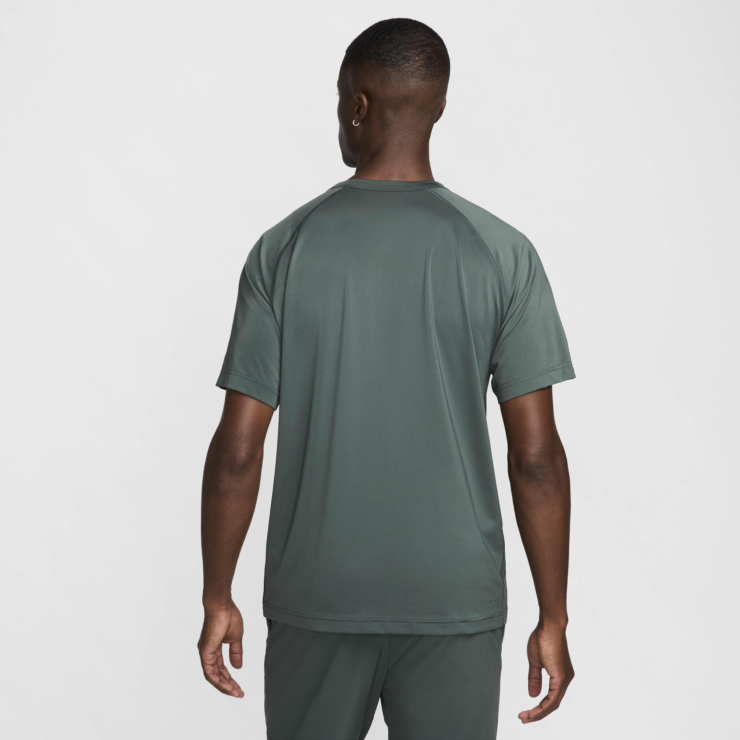 نايكي ريدي image number 1