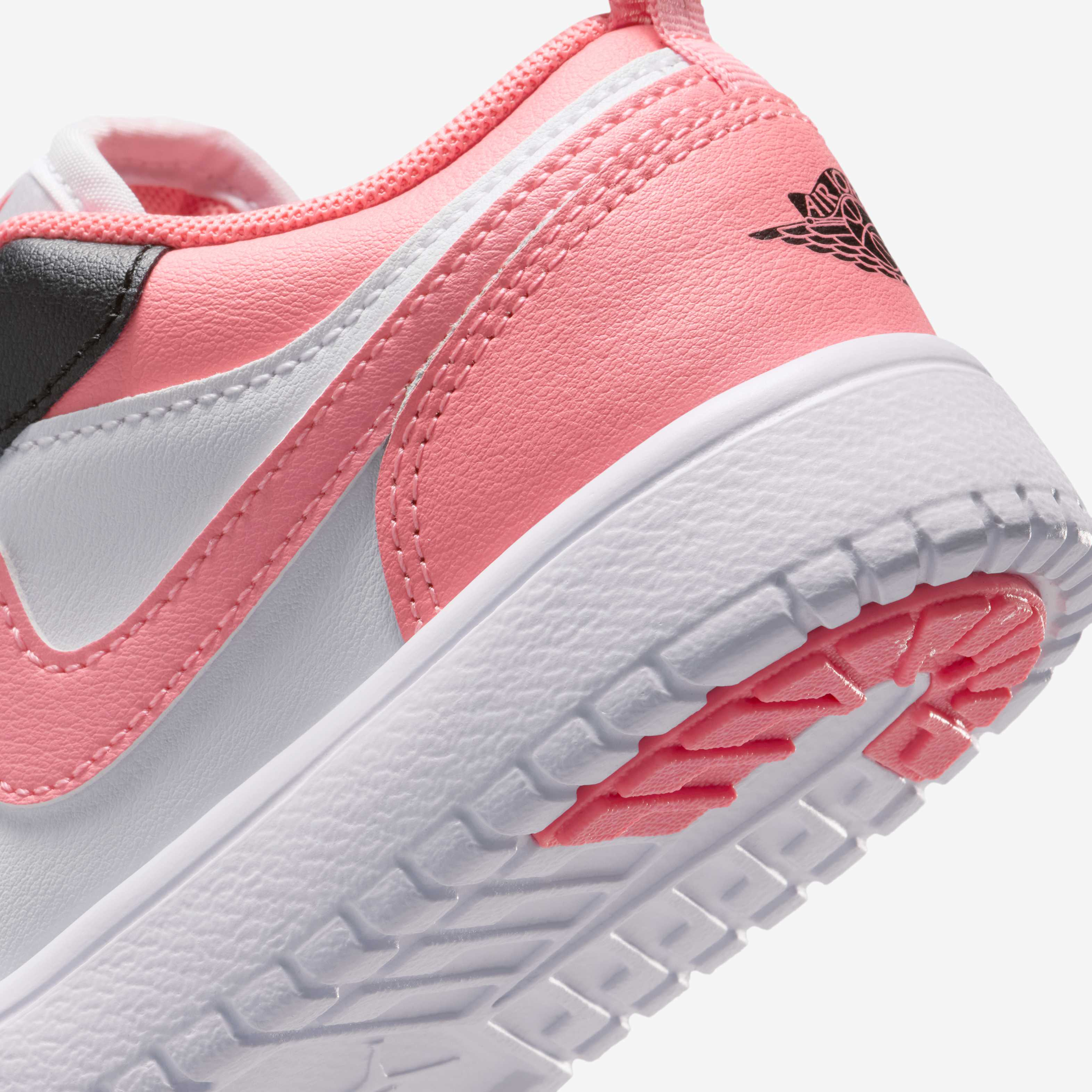 جوردن 1 لو الت image number 7