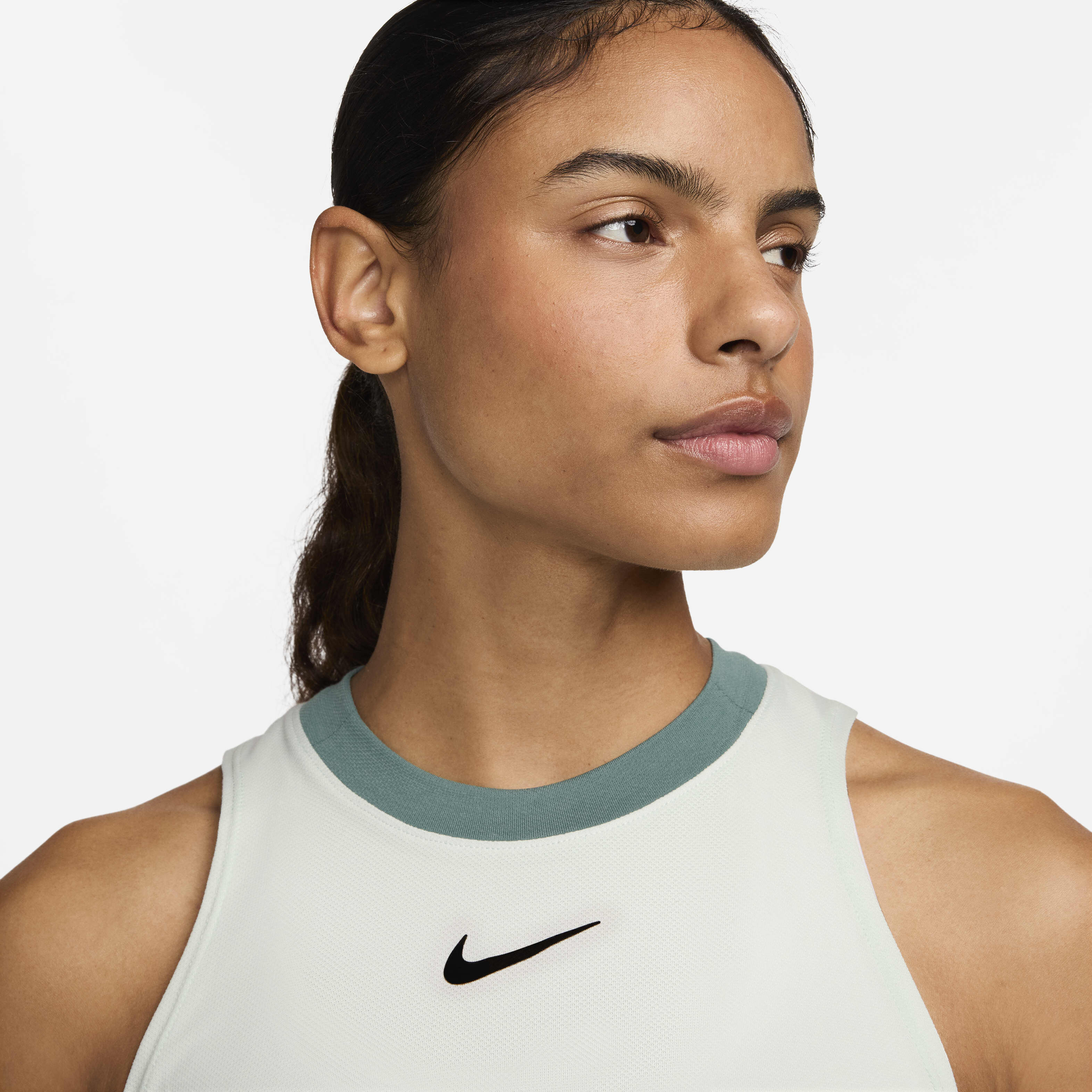 NikeCourt Advantage image number 2