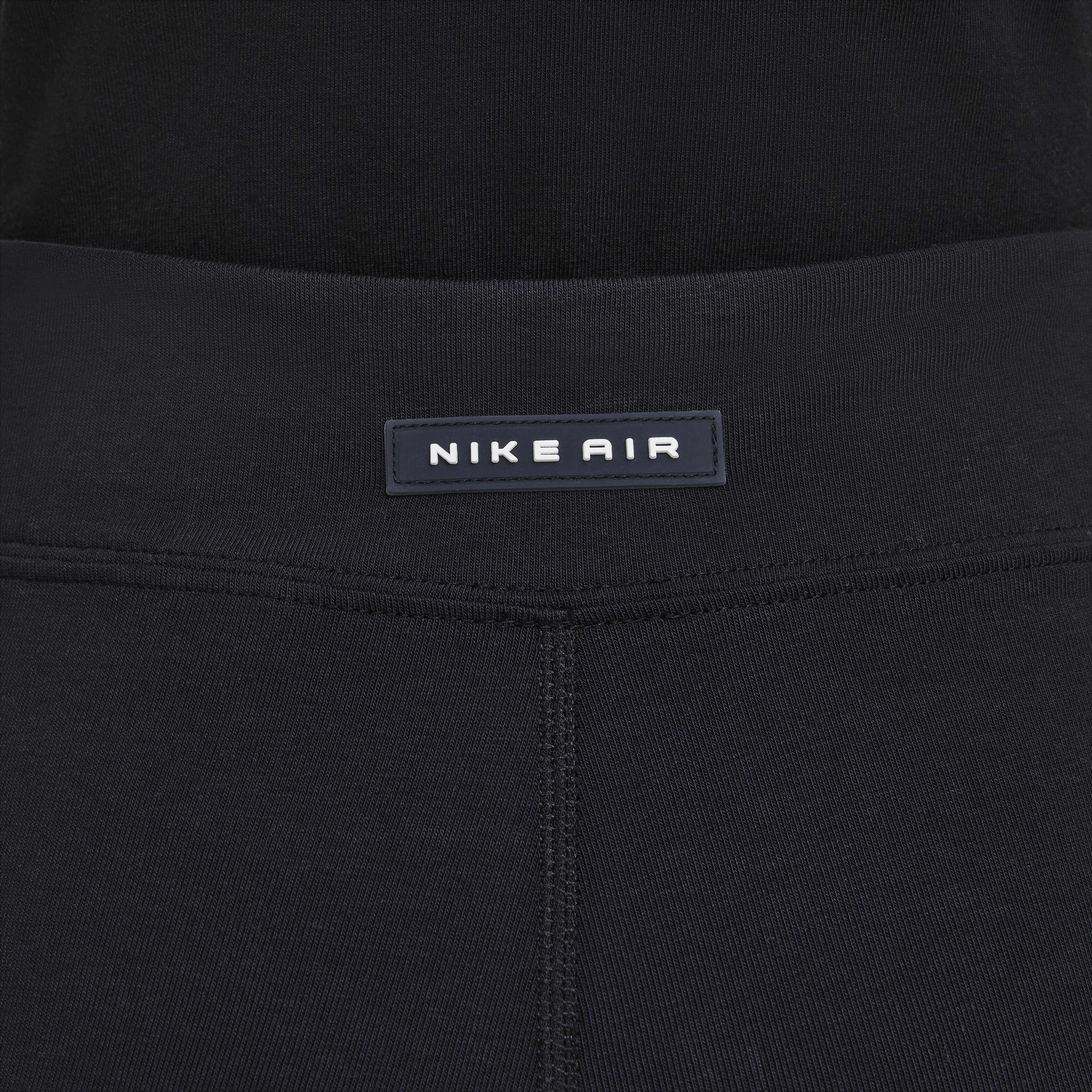 نايكي اير اسينشال image number 3