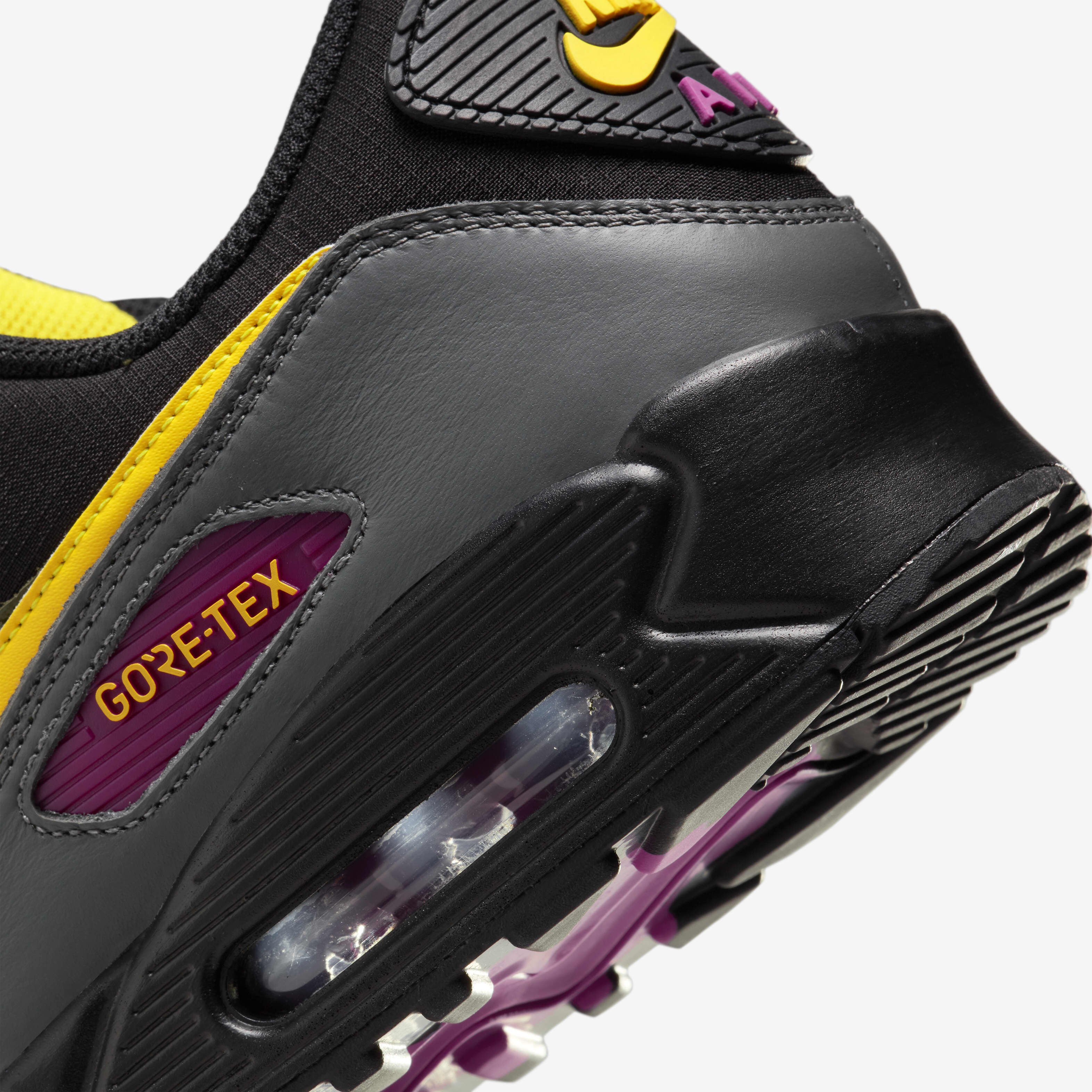 Buy Nike Air Max 90 GORE TEX Shoes Nike Qatar Official