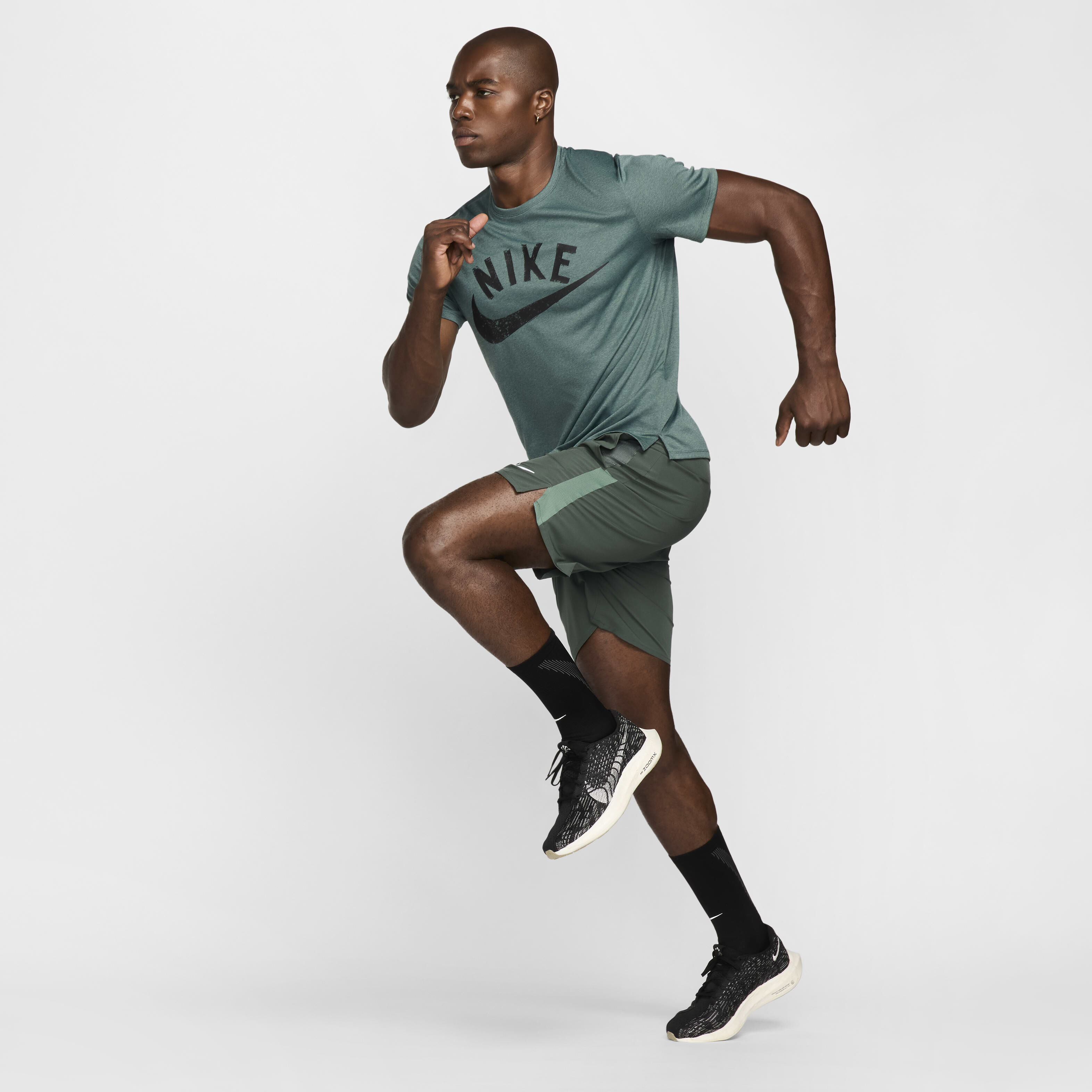 Nike Miler image number 4