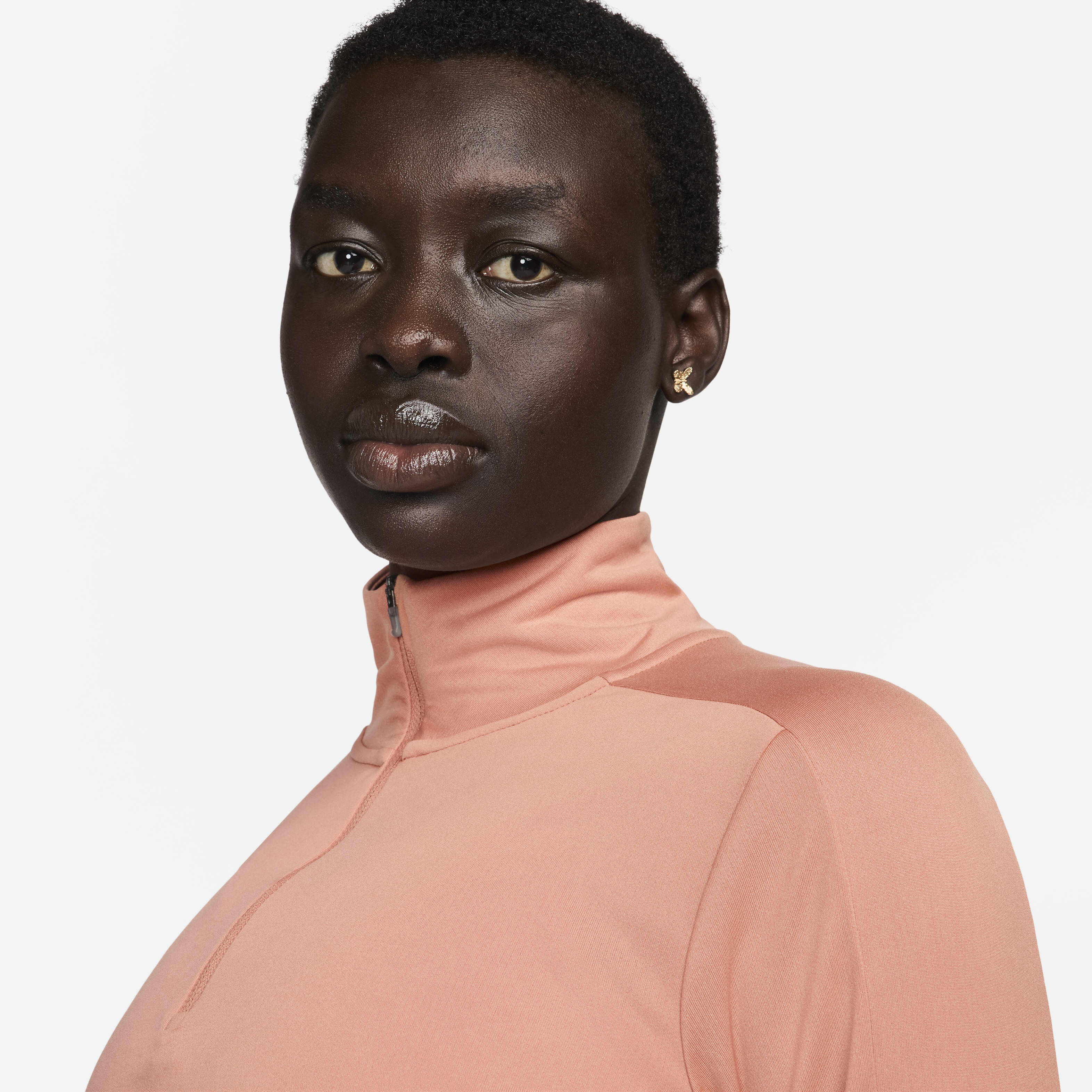 نايكي بيسر image number 2