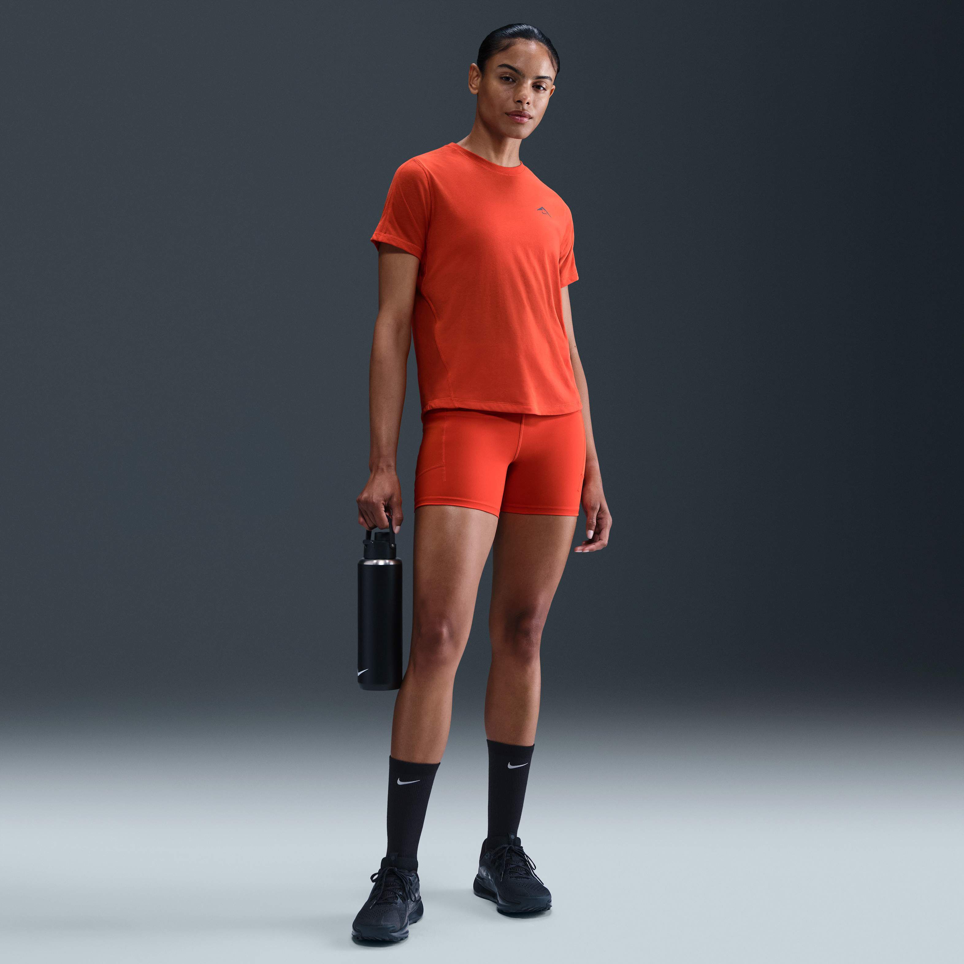 نايكي تريل image number 3