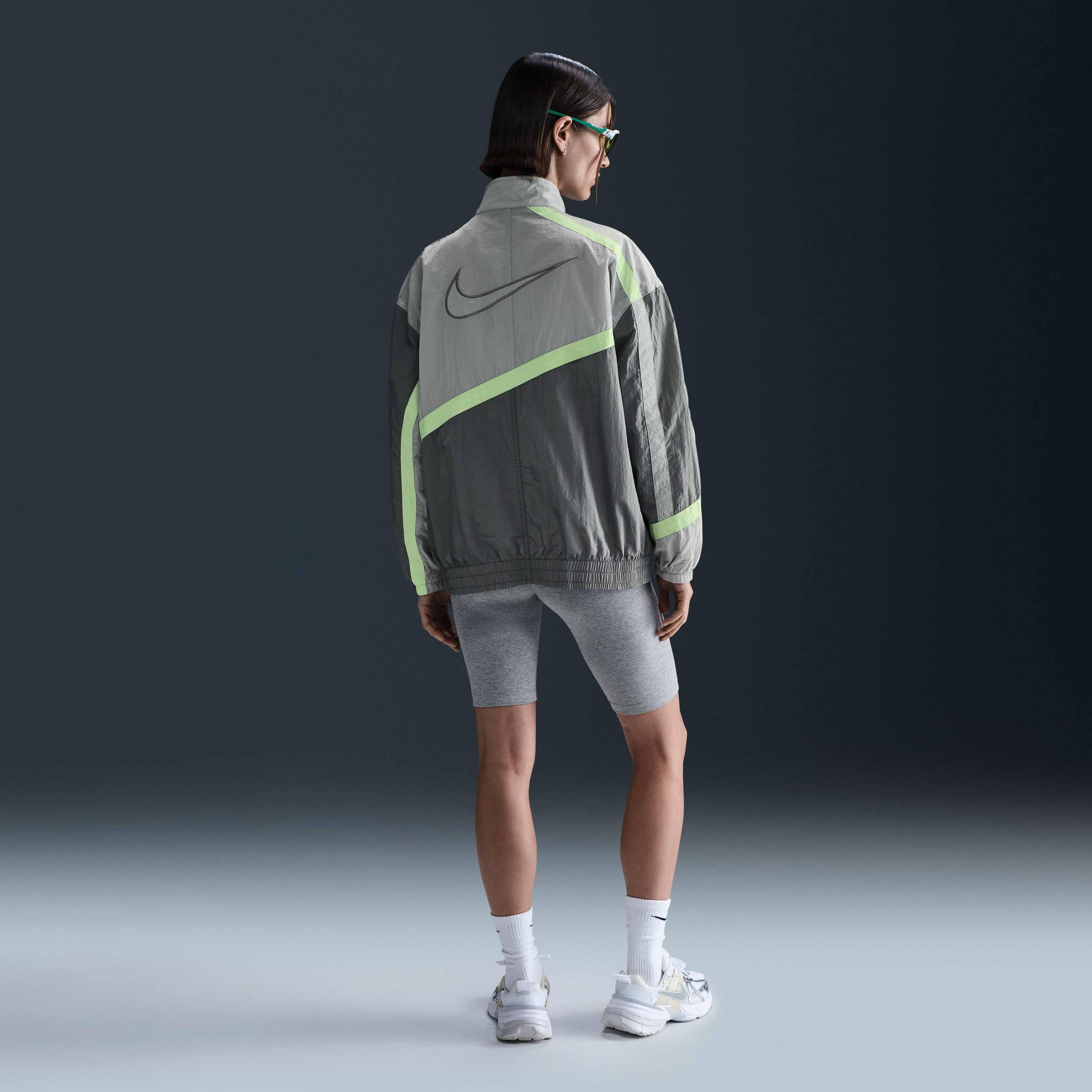 Buy Nike Sportswear Women's Oversized Woven Jacket - Smoke