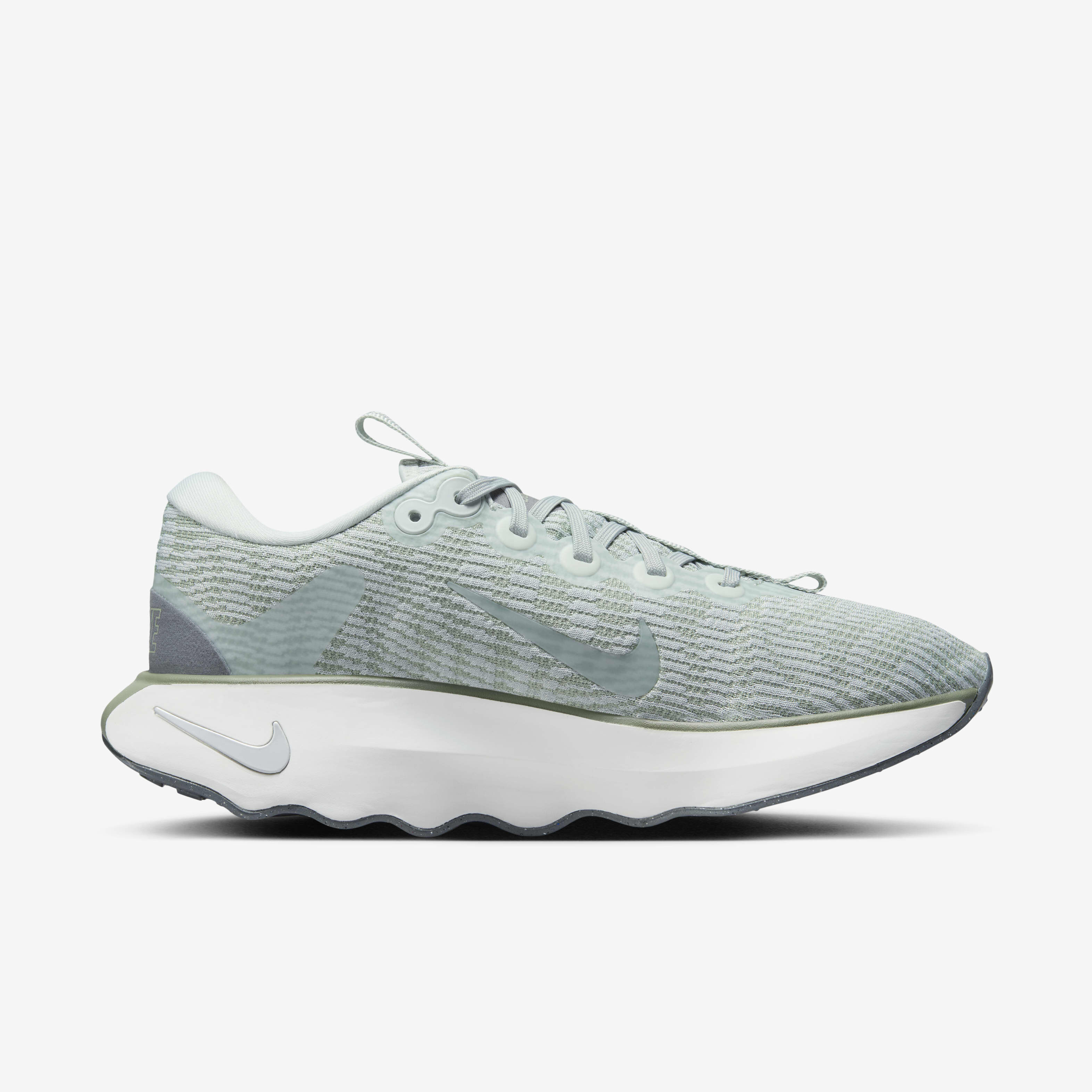 Nike Motiva image number 2