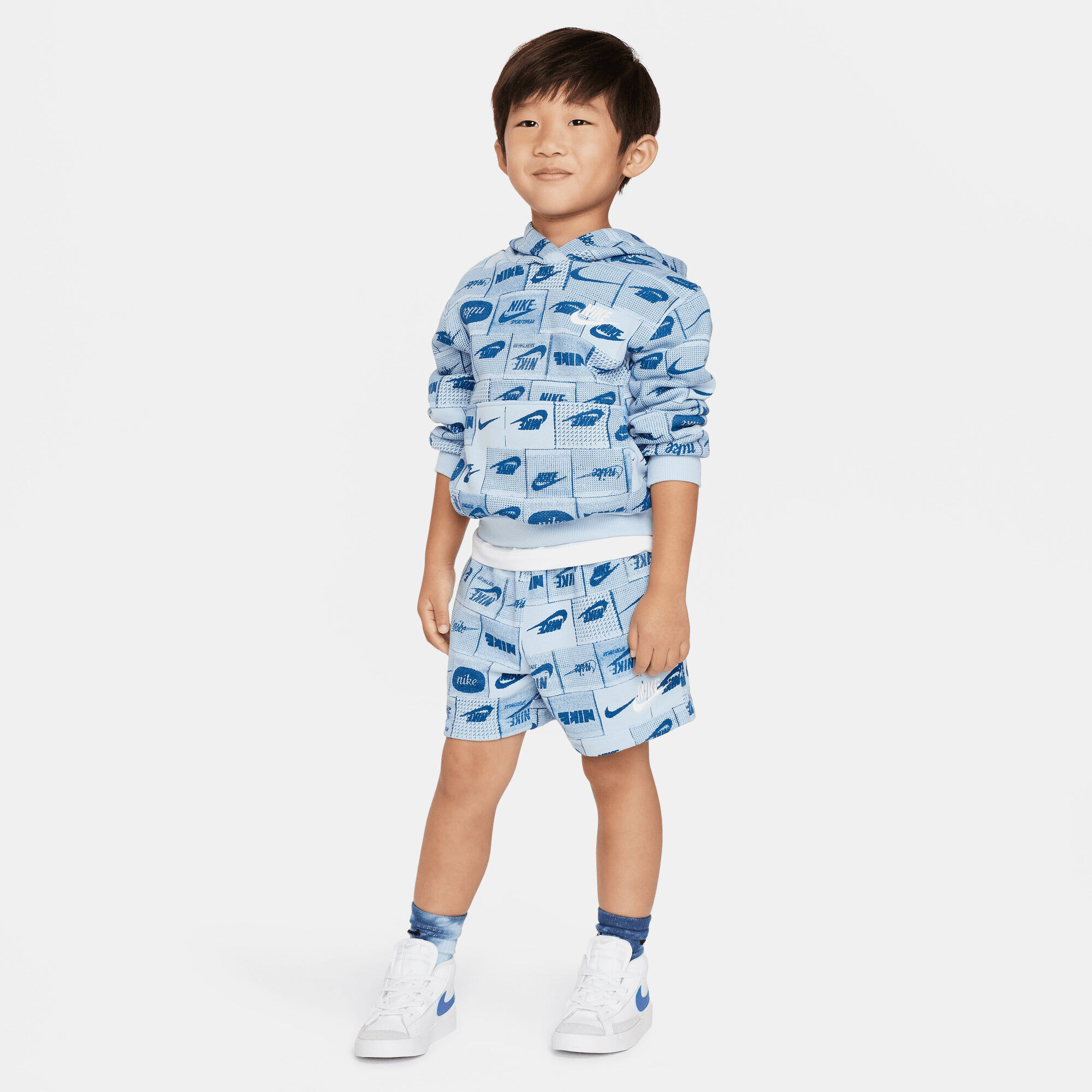 Nike Sportswear Club image number 4