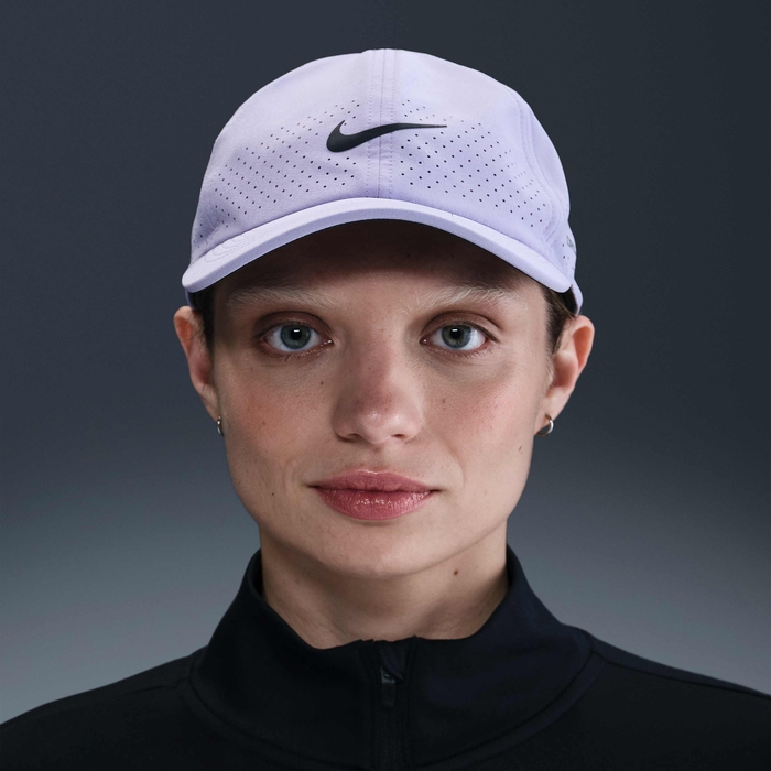 Nike Club image number 2 Nike Club image number 2